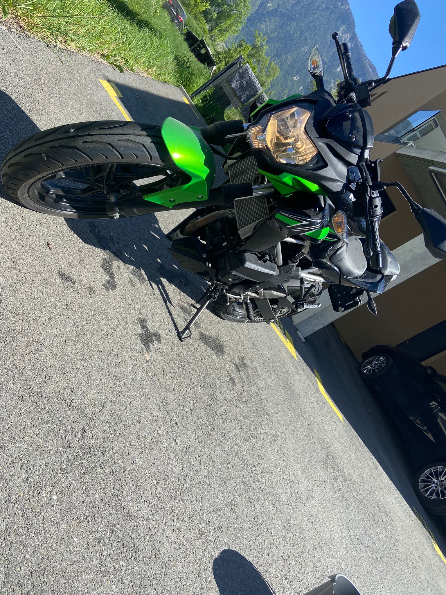 KAWASAKI Z 125-image-4