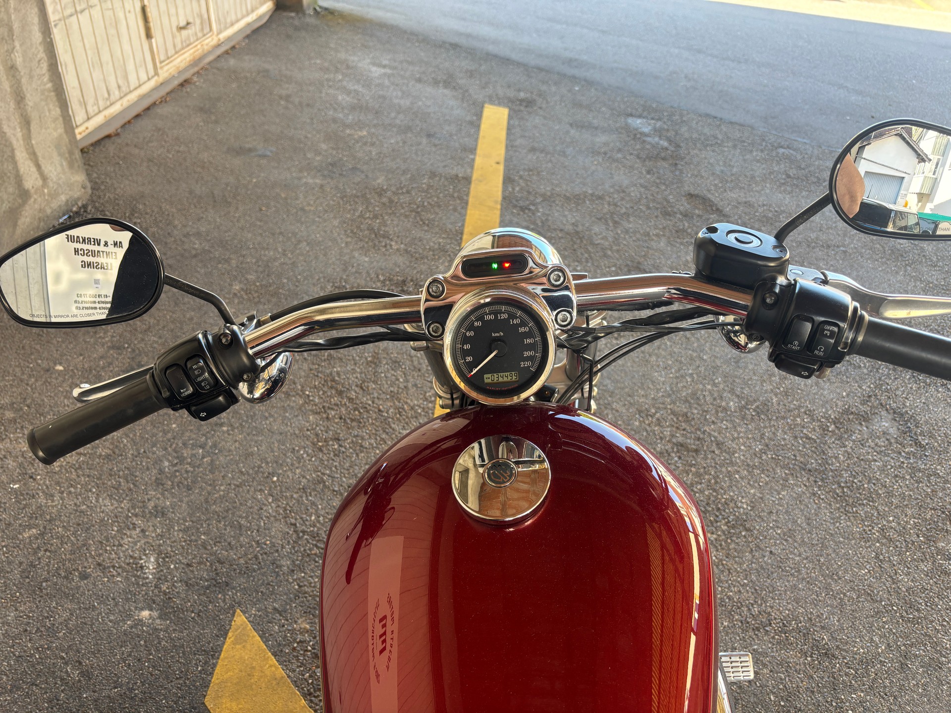 HARLEY-DAVIDSON XL 883 C Sportster Custom Injection-image-3