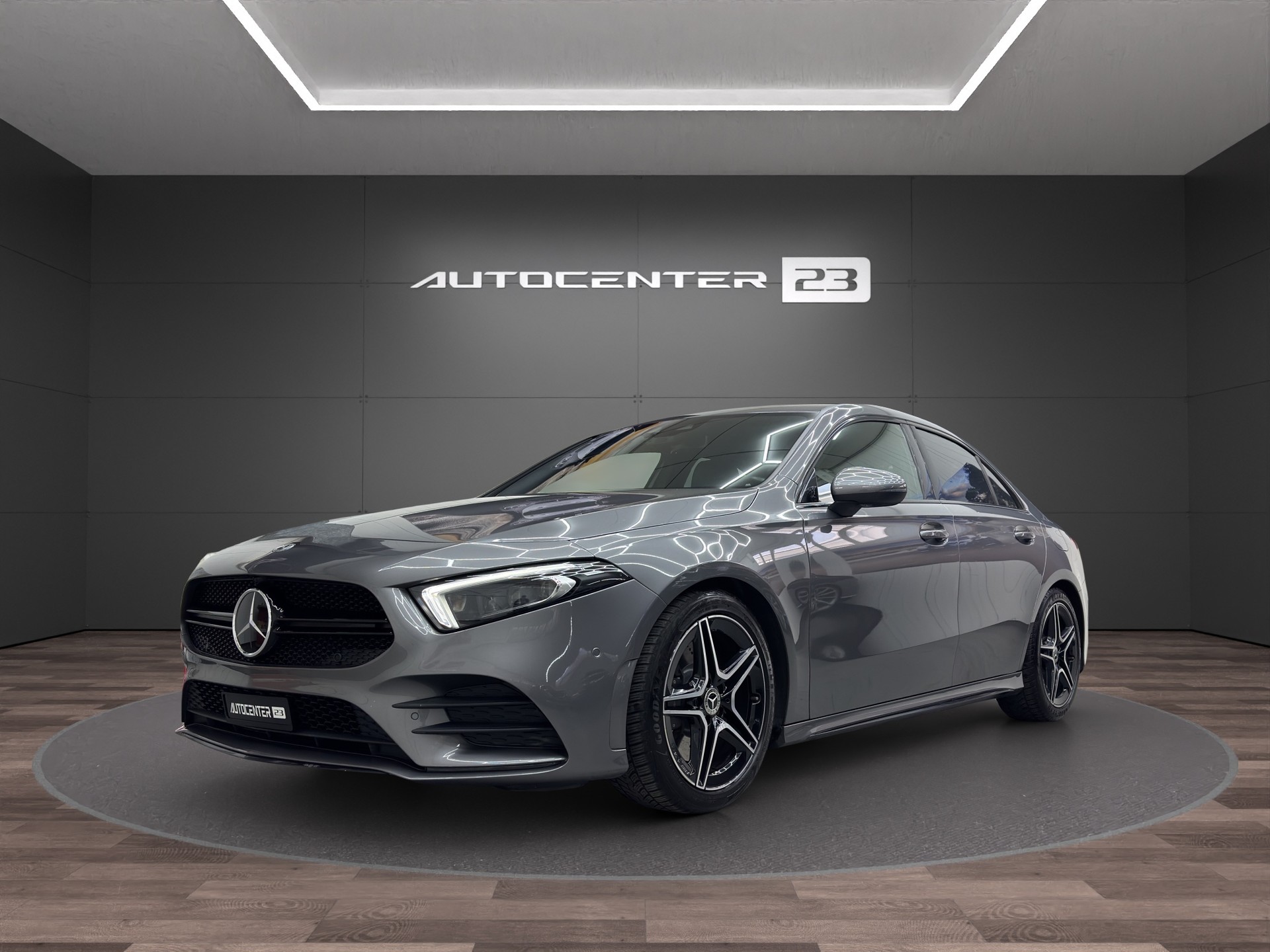 MERCEDES-BENZ A 250 AMG Line 7G-DCT