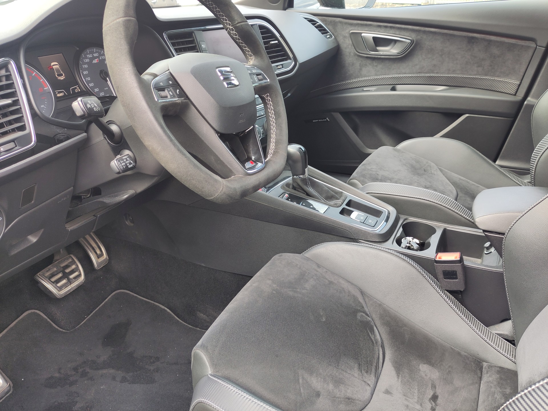 SEAT Leon 2.0 TSI Cupra 300 DSG-image-4