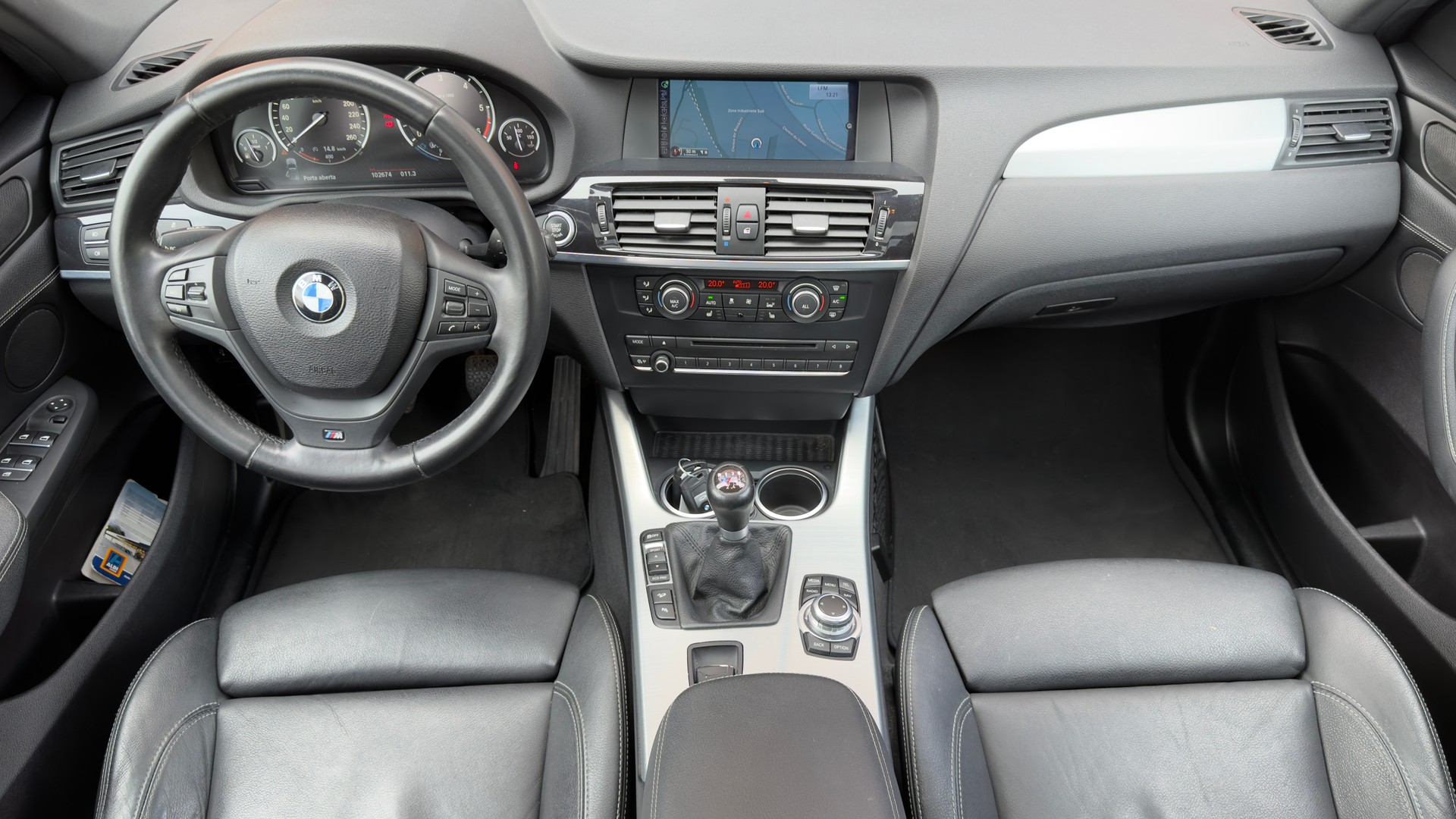 BMW X3 xDrive 20d -" Pack M * Capteur + Camera de Recul * intérieur cuir * jantes 19 pouces * sièges chauffants+électriques "-image-10