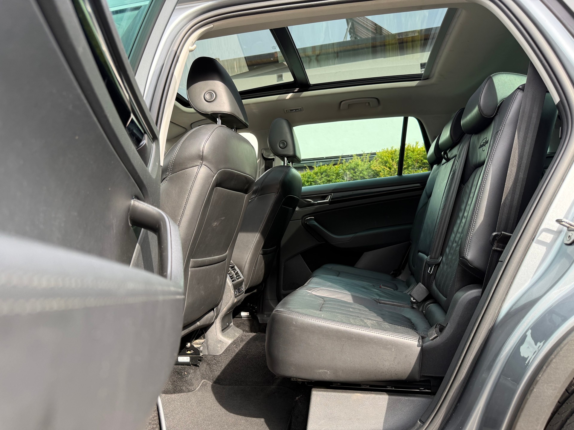 SKODA Kodiaq 2.0 TSI 4x4 L&K DSG 7-Plätzer-image-12