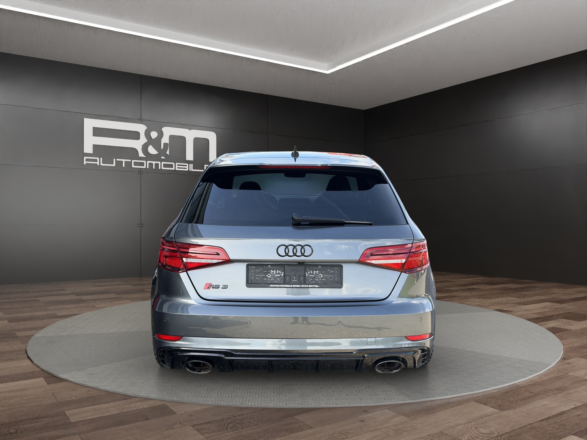 AUDI RS3 Sportback 2.5 TSI quattro S-tronic-image-5
