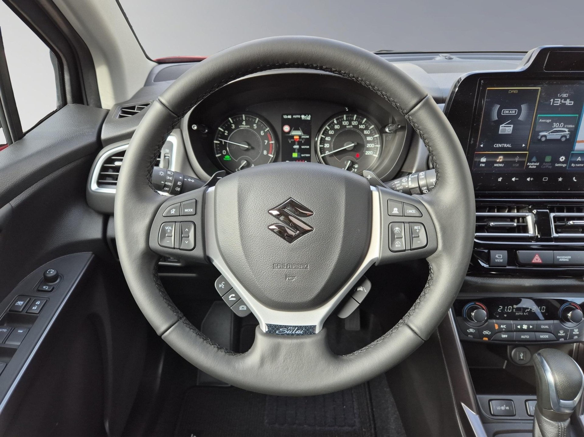 SUZUKI S-Cross 1.5 Piz Sulai Top Hybrid 4x4 MY24-image-9