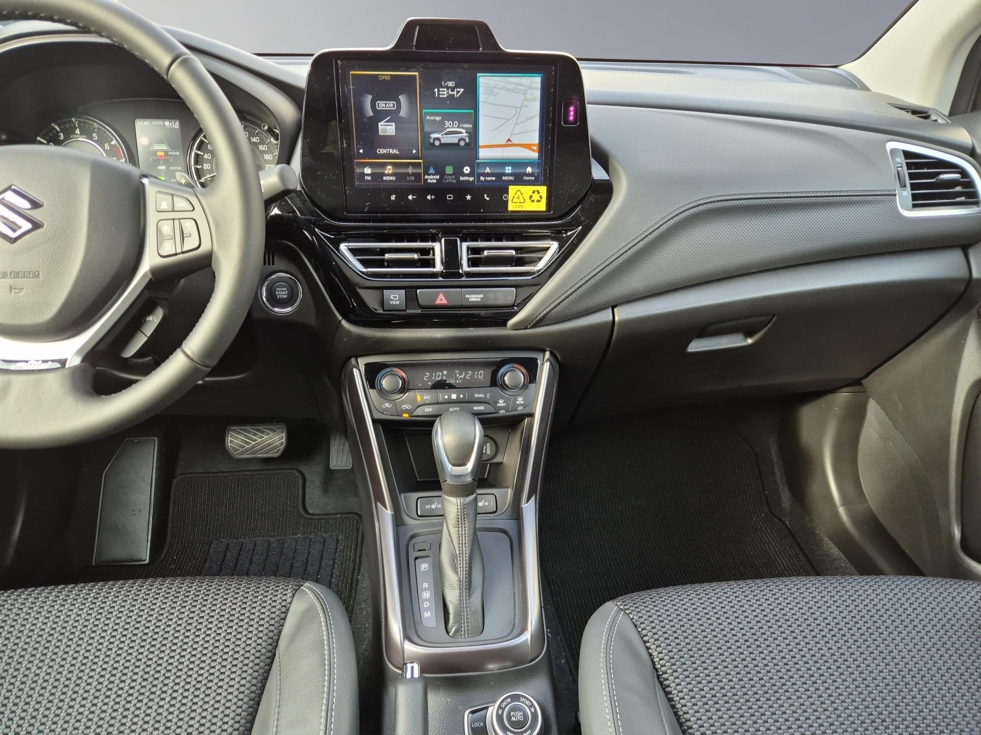 SUZUKI S-Cross 1.5 Piz Sulai Top Hybrid 4x4 MY24-image-13