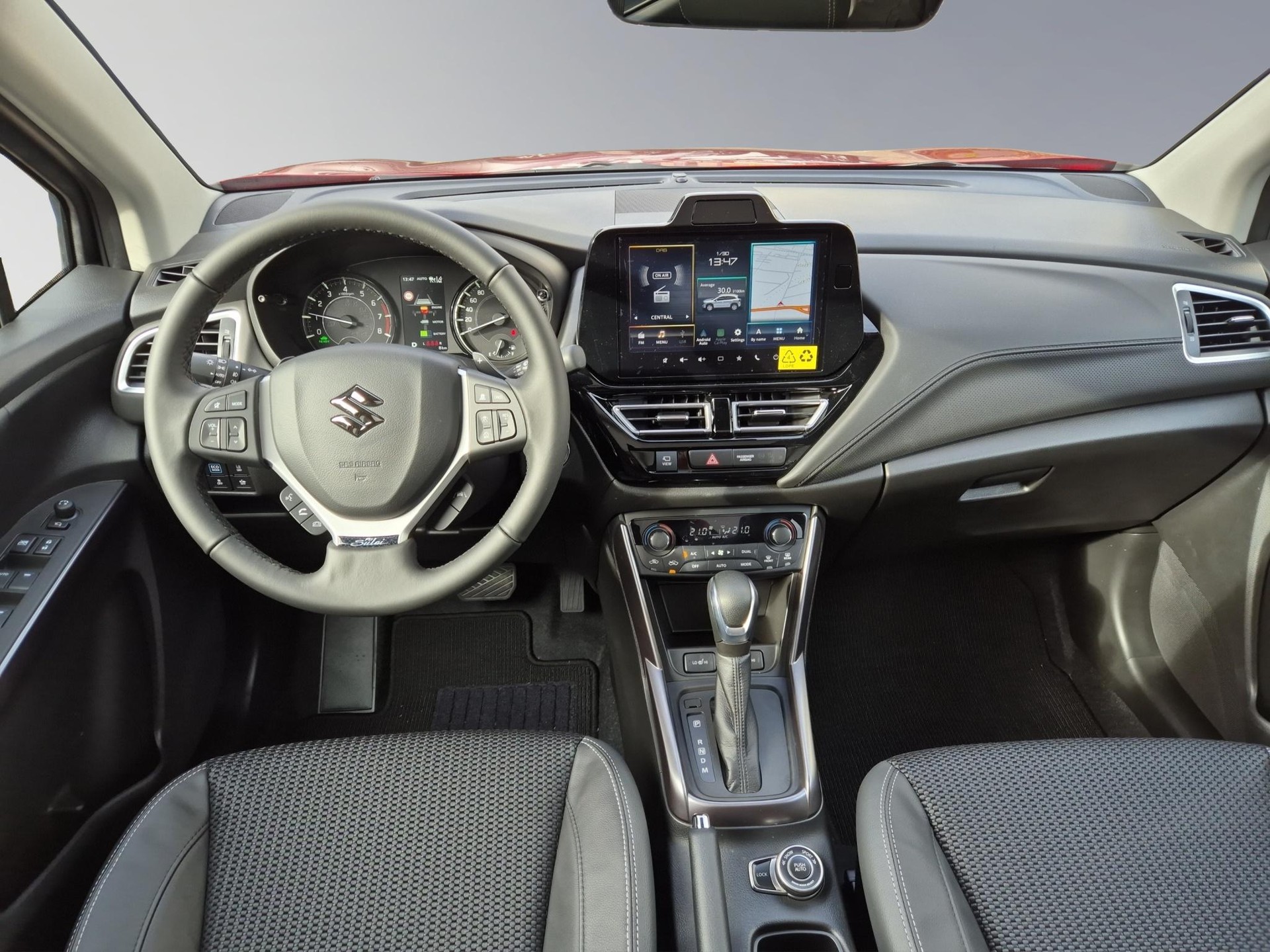 SUZUKI S-Cross 1.5 Piz Sulai Top Hybrid 4x4 MY24-image-11