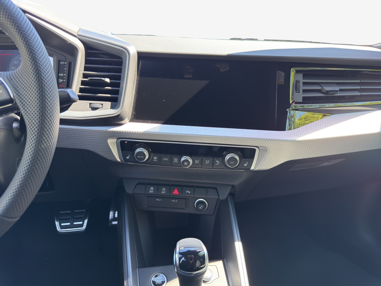 AUDI A1 Sportback 30 TFSI S Line Attraction S-tronic-image-10