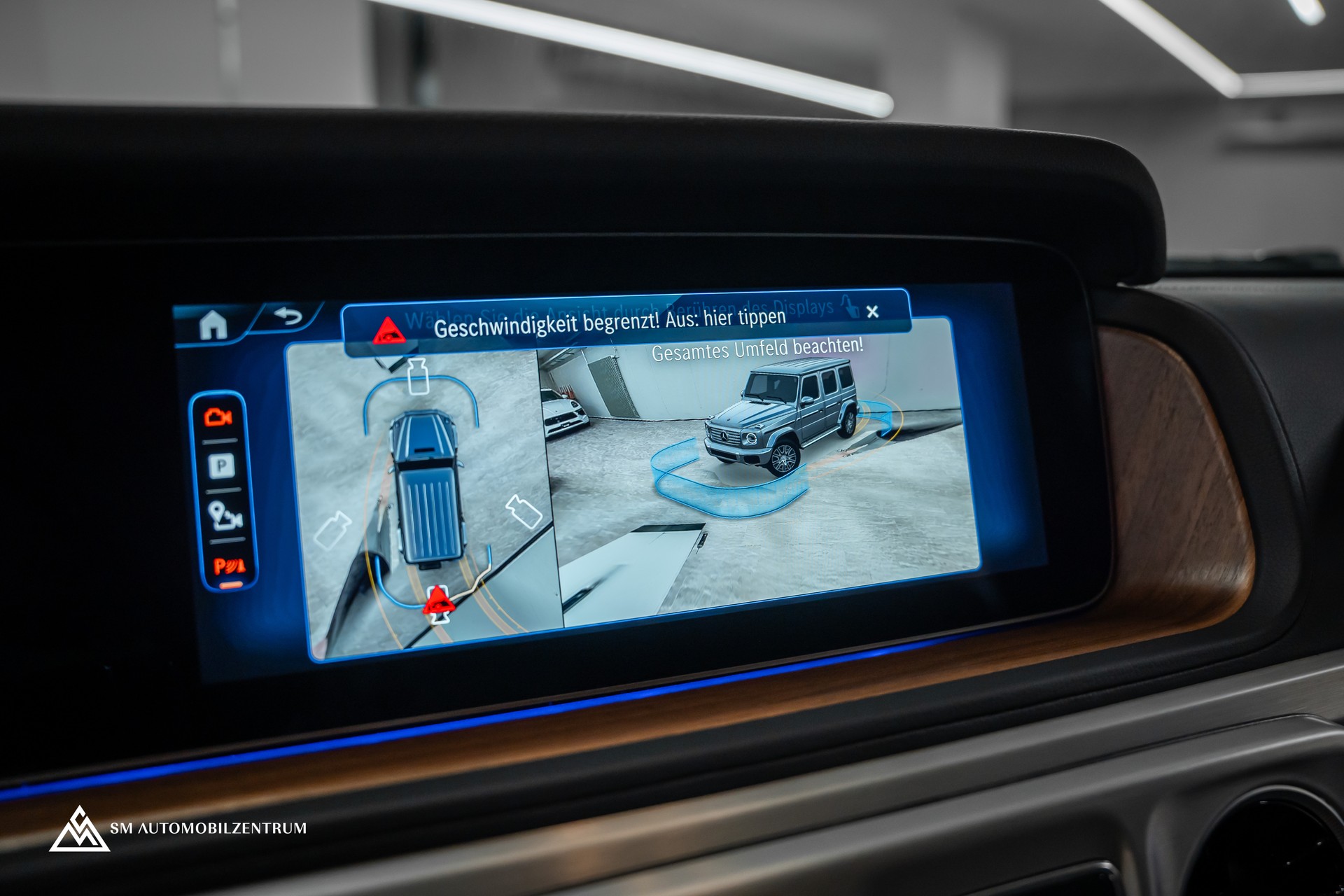 MERCEDES-BENZ G 580 / Burmester / 360° / Schiebedach-image-38