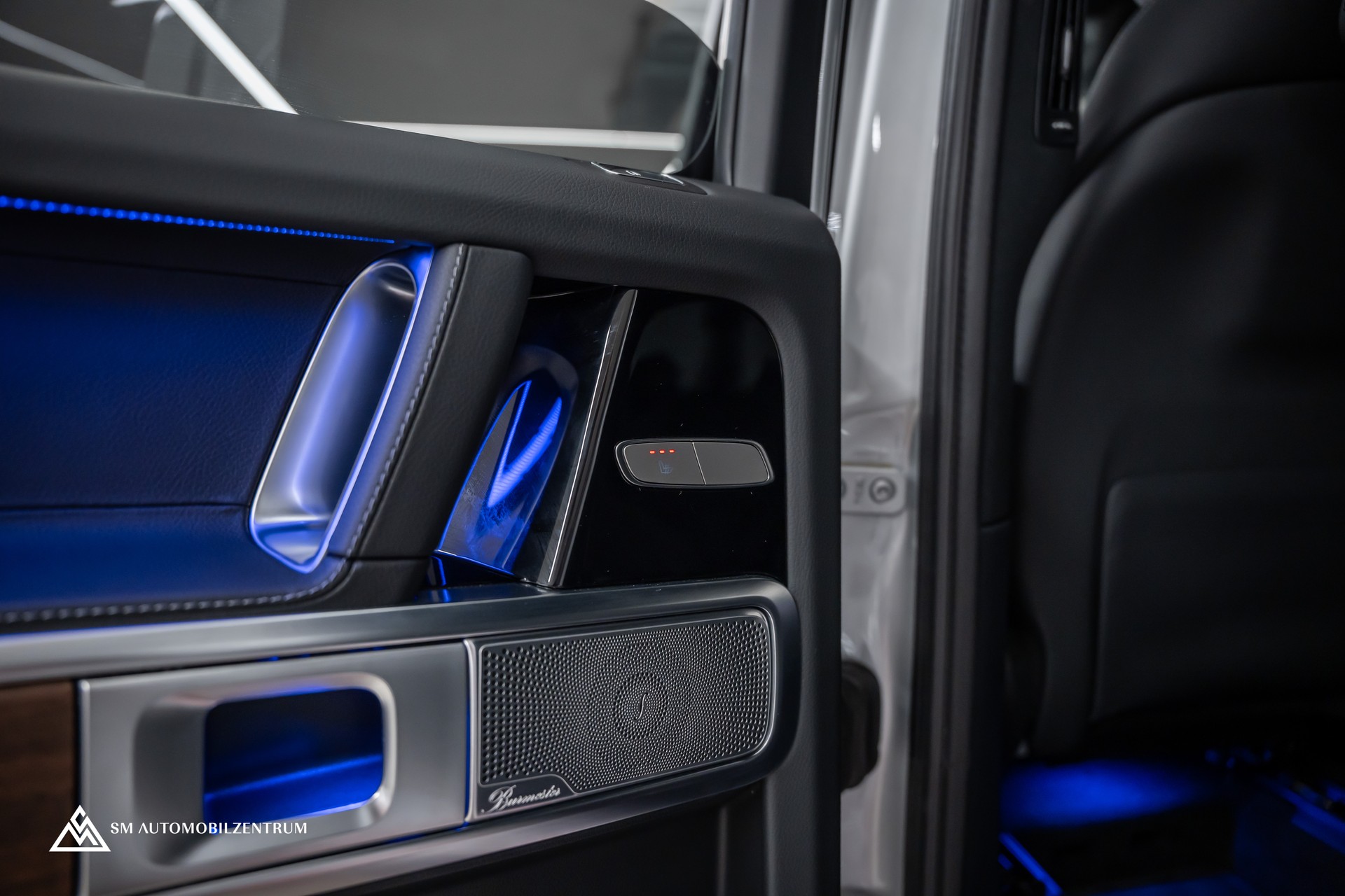 MERCEDES-BENZ G 580 / Burmester / 360° / Schiebedach-image-21