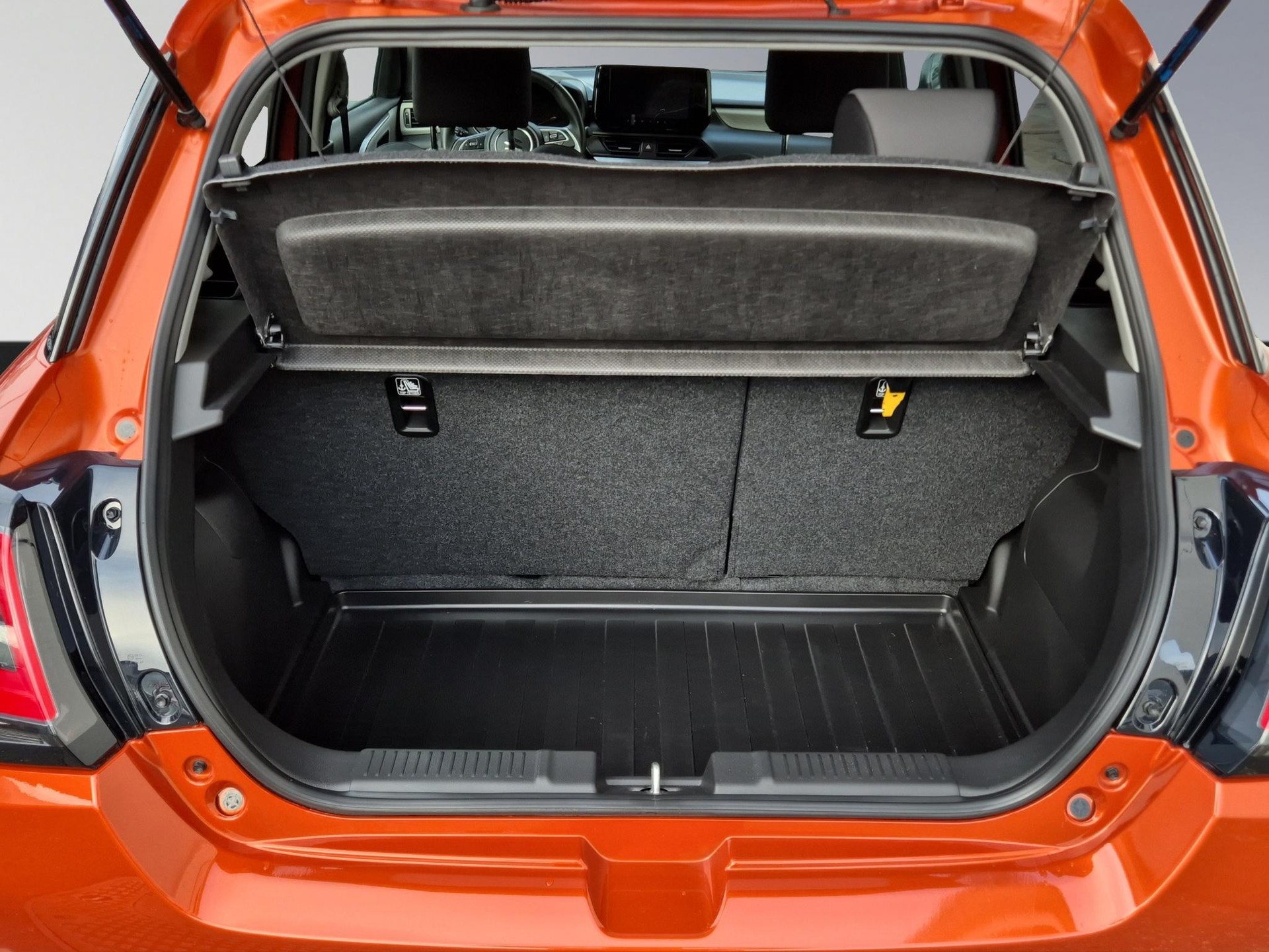 SUZUKI Swift 1.2 Tradizio Top Hybrid 4x4-image-17