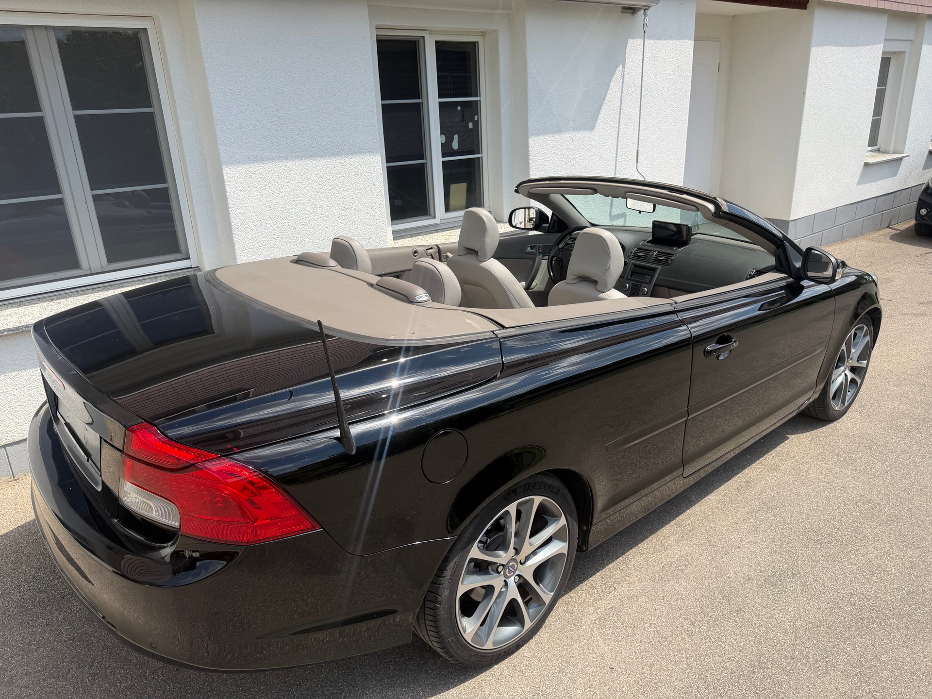 VOLVO C70 2.0D Kinetic-image-7