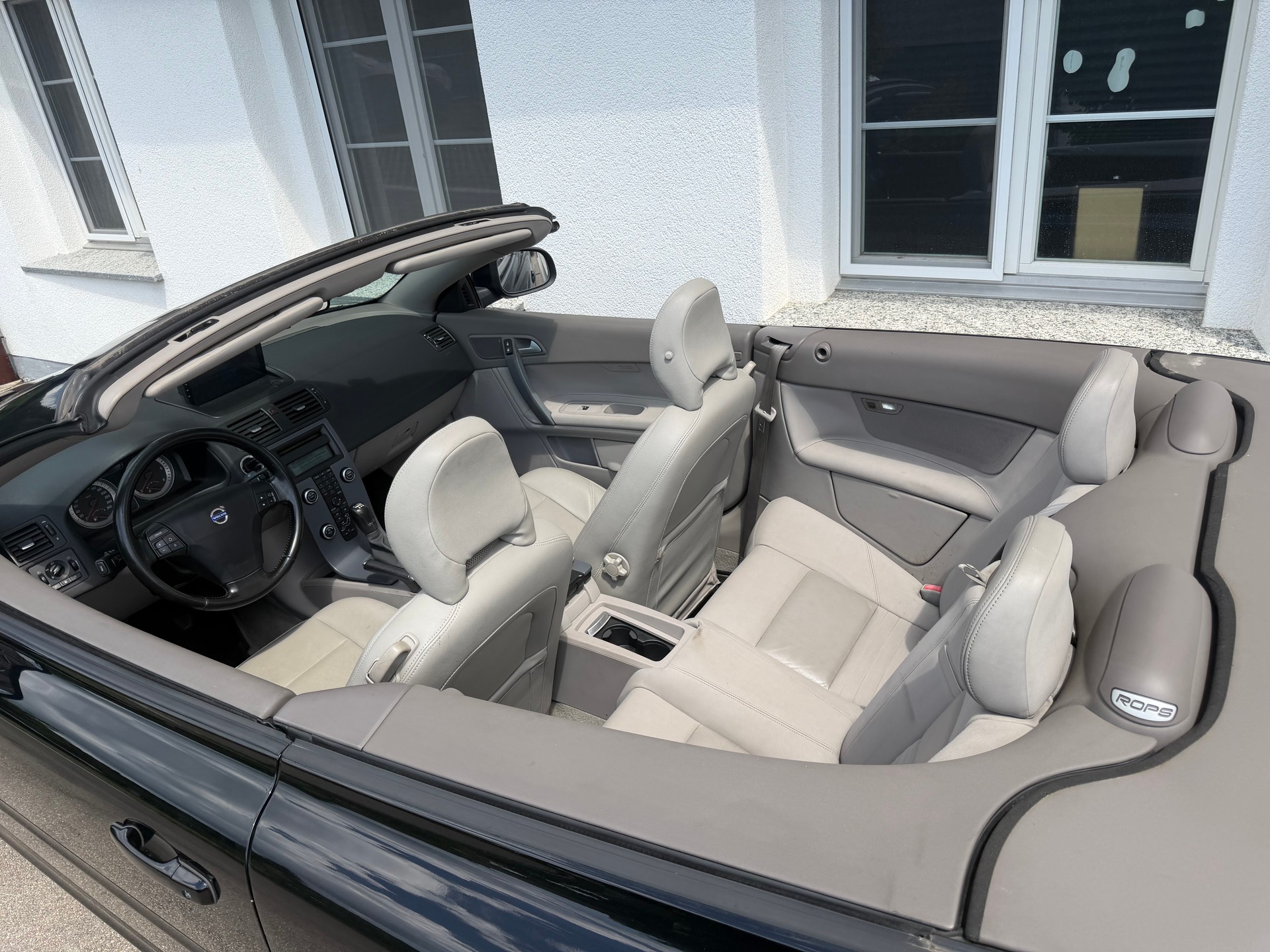 VOLVO C70 2.0D Kinetic-image-10