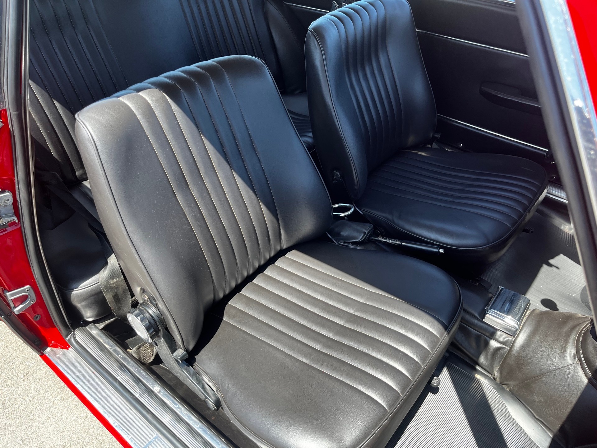 ALFA ROMEO GT junior-image-8