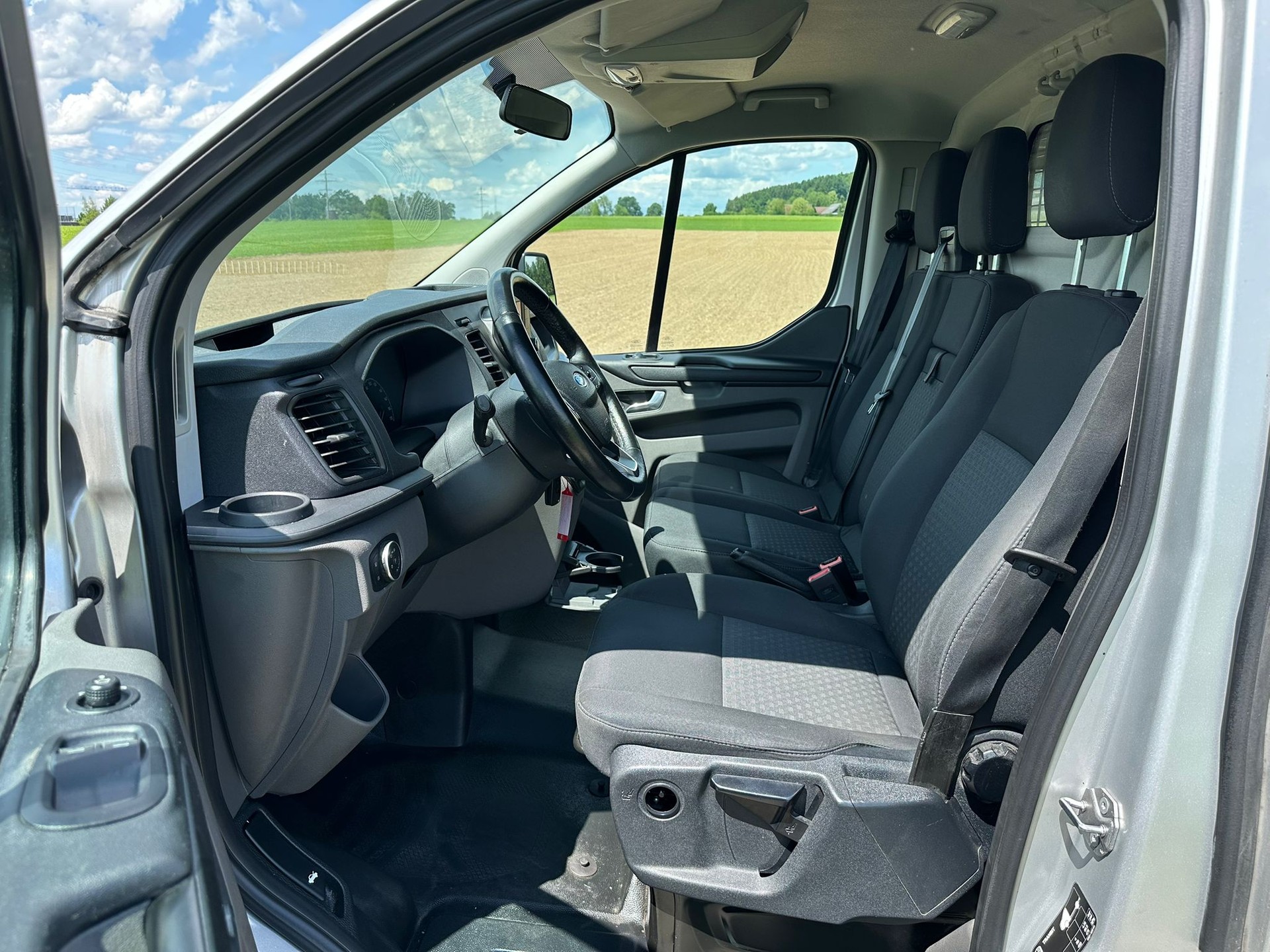 FORD Transit Custom Van 340 L2H1 Ambiente-image-13