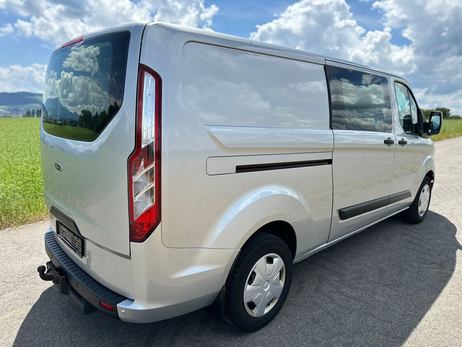 FORD Transit Custom Van 340 L2H1 Ambiente-image-5