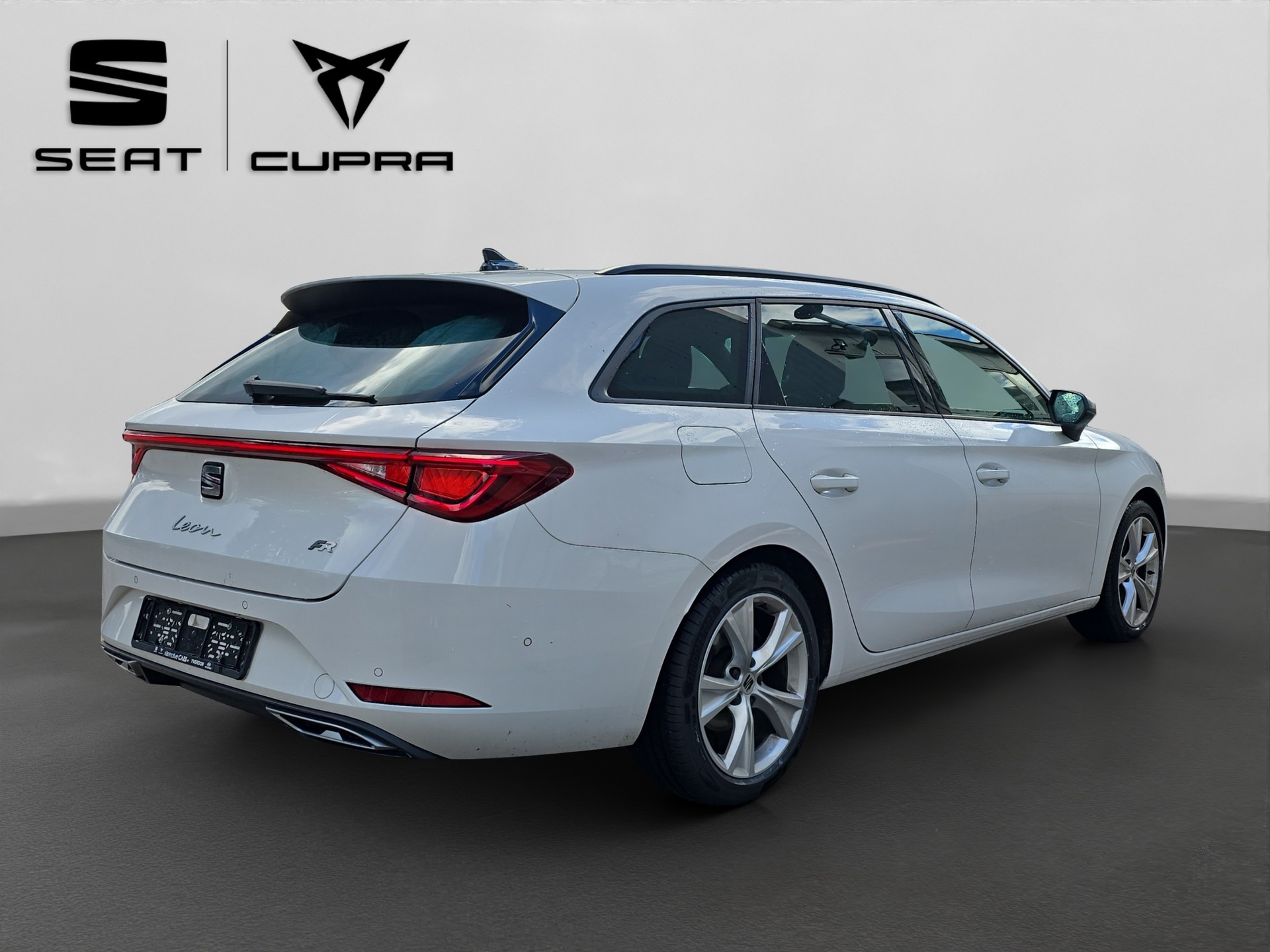 SEAT Leon ST 1.5 Eco TSI Hola FR-showroom-element-2