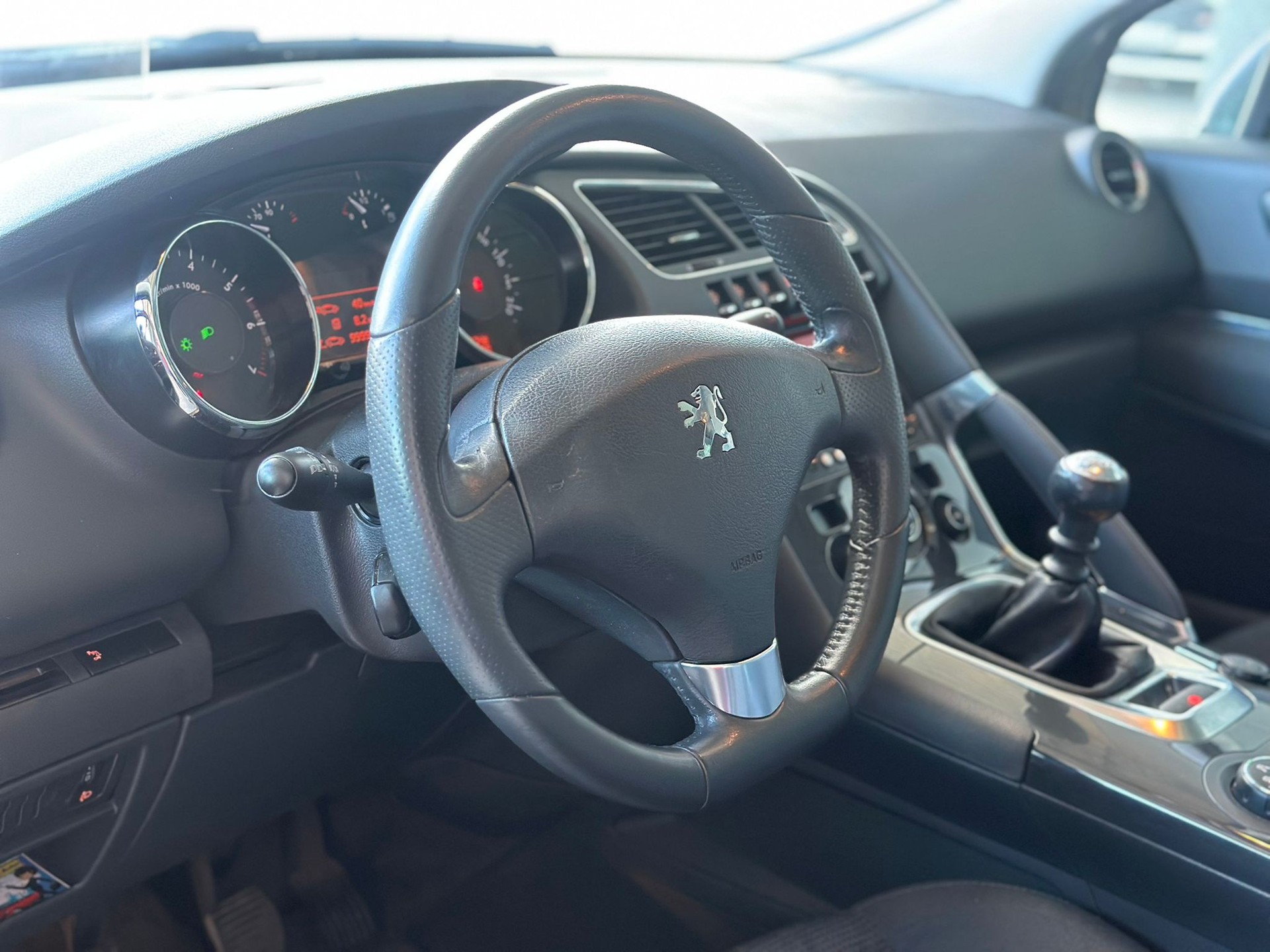 PEUGEOT 3008 1.6 16V T Active-image-11
