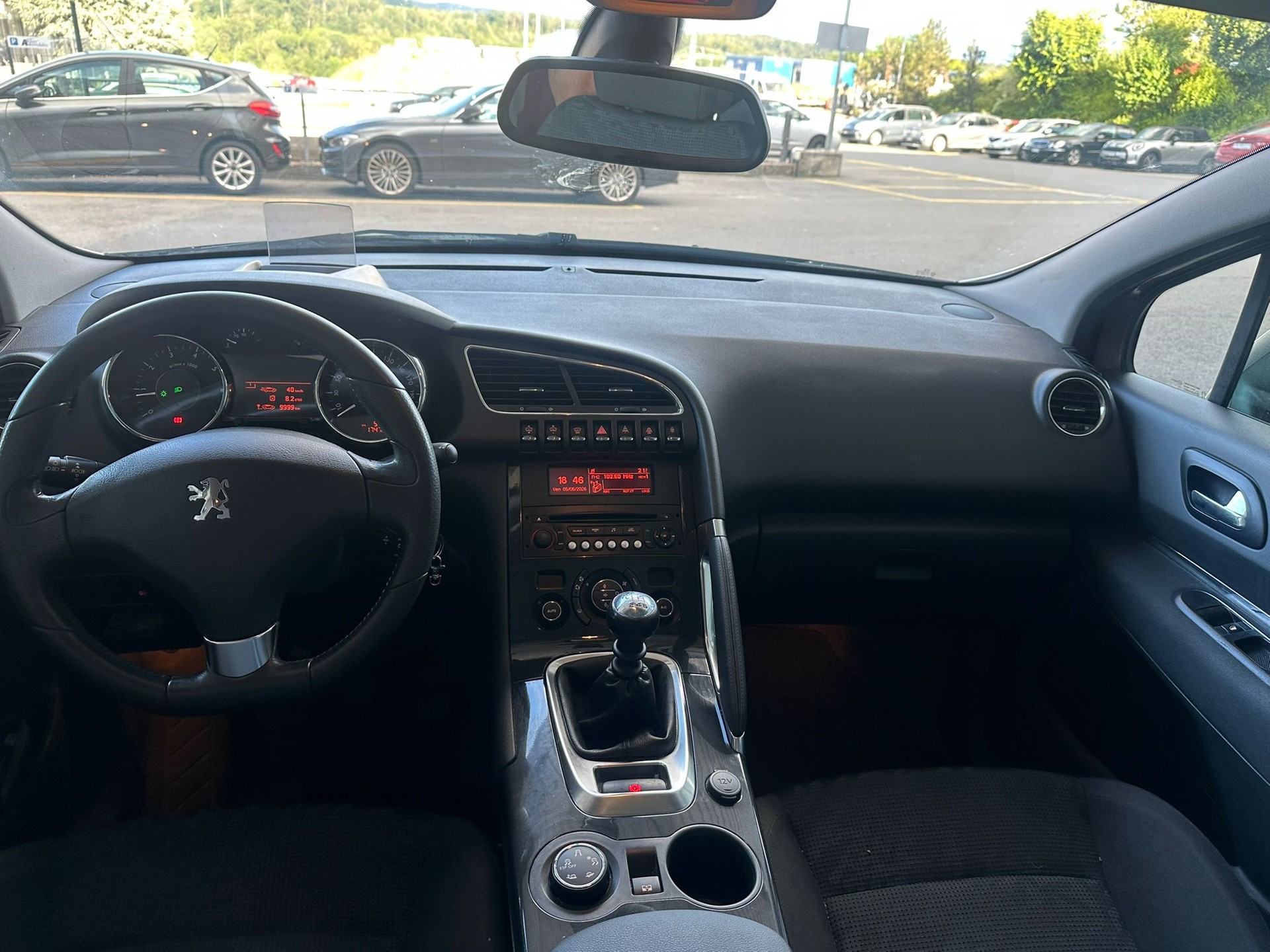 PEUGEOT 3008 1.6 16V T Active-image-8