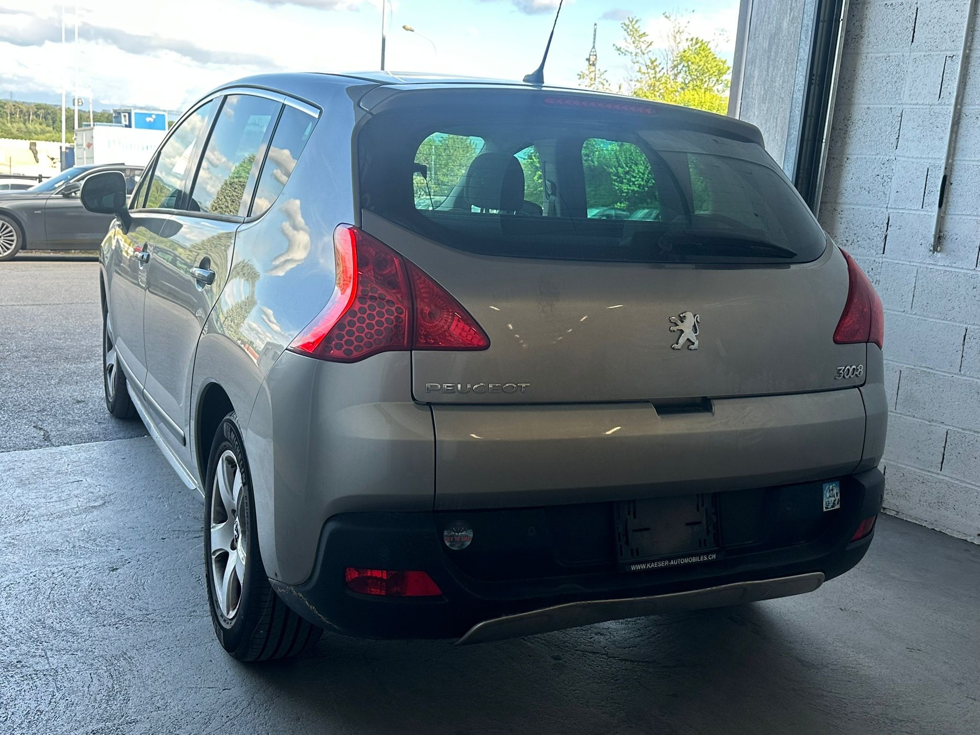 PEUGEOT 3008 1.6 16V T Active-image-4
