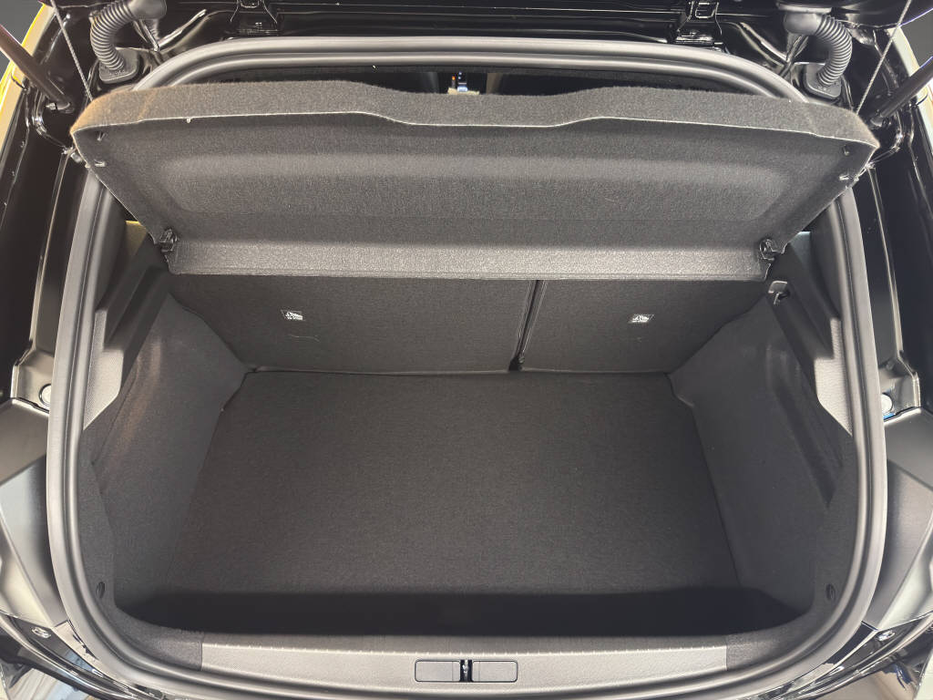 OPEL Corsa VIVA 1.2T Hybrid-image-13