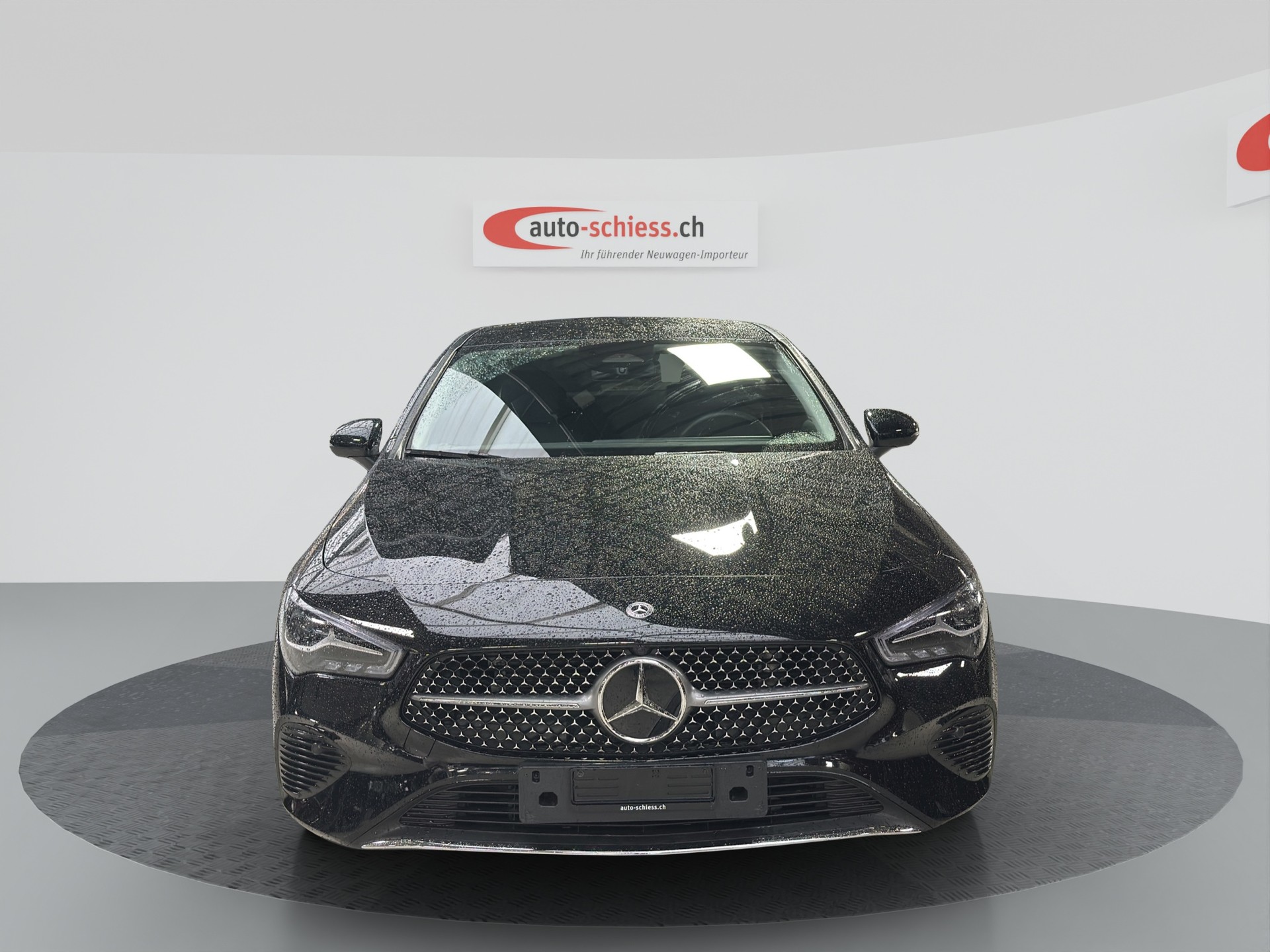 MERCEDES-BENZ CLA 180 7G-DCT Progressive-showroom-element-1