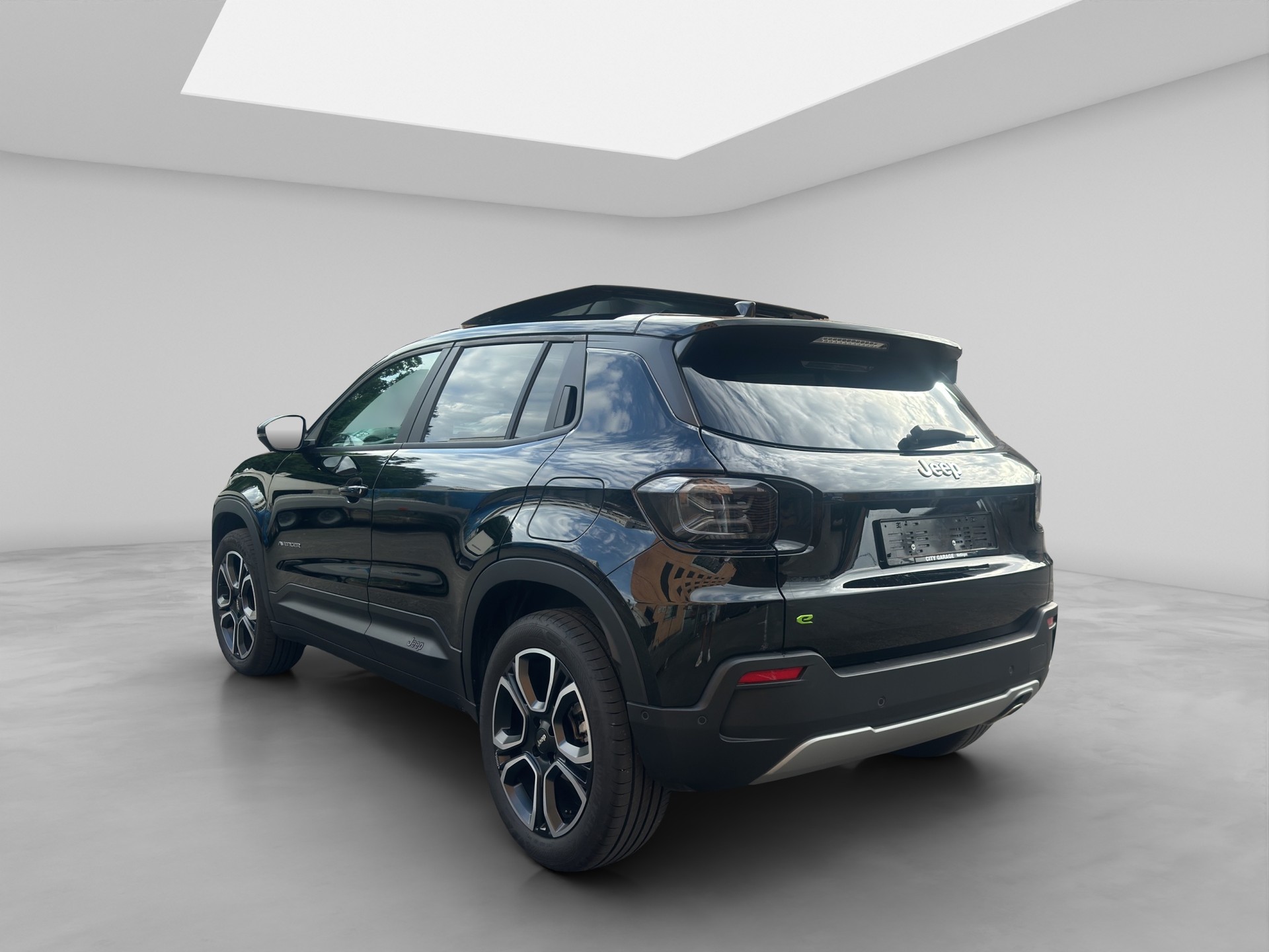 JEEP Avenger 1.2 Turbo MHEV Swiss Altitude Sky-showroom-element-3