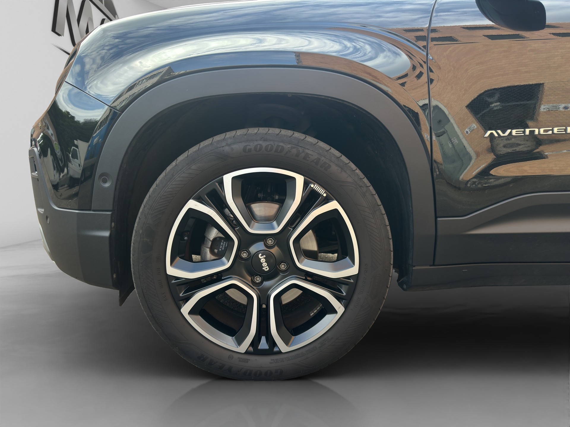 JEEP Avenger 1.2 Turbo MHEV Swiss Altitude Sky-image-18