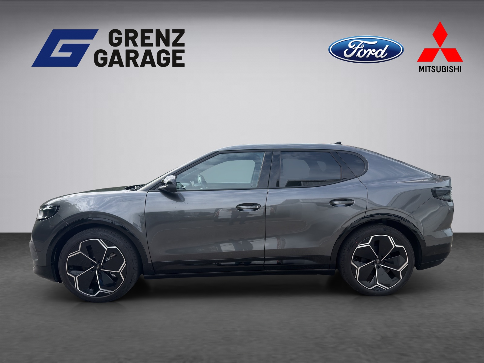 FORD Capri Extended Range Premium-showroom-element-1