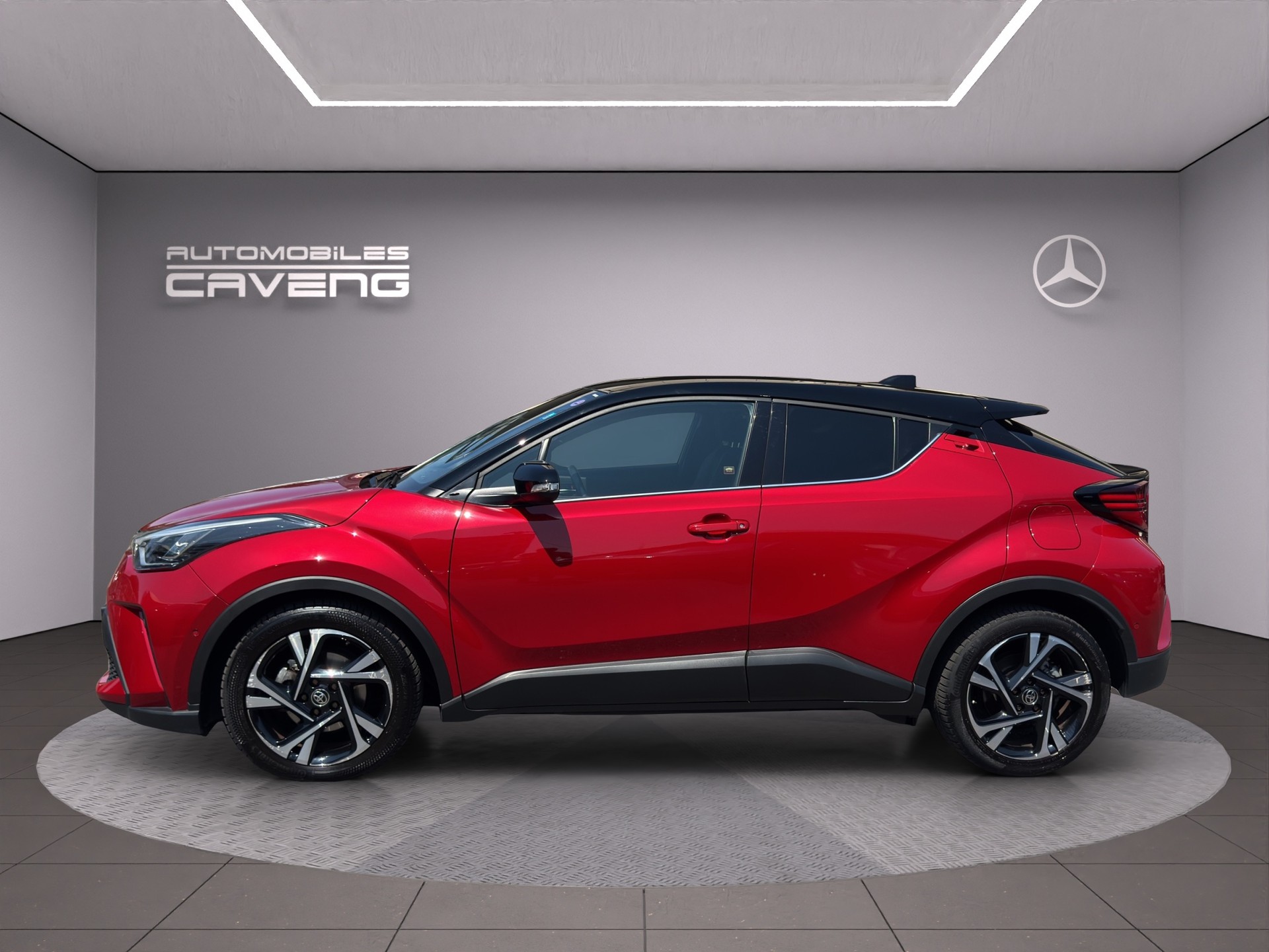 TOYOTA C-HR 1.8 HSD CVT Trend-showroom-element-1