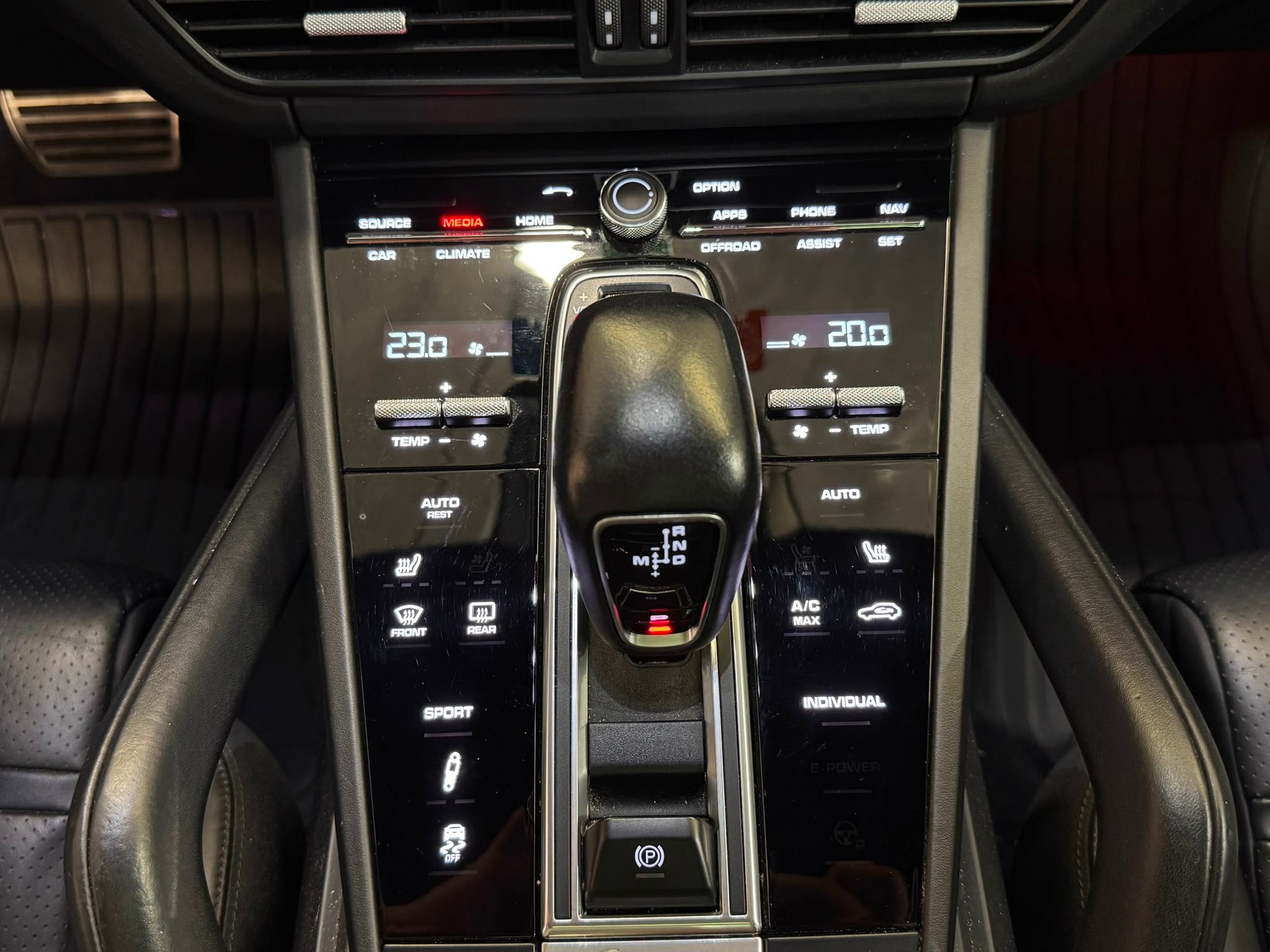 PORSCHE Cayenne S-image-11