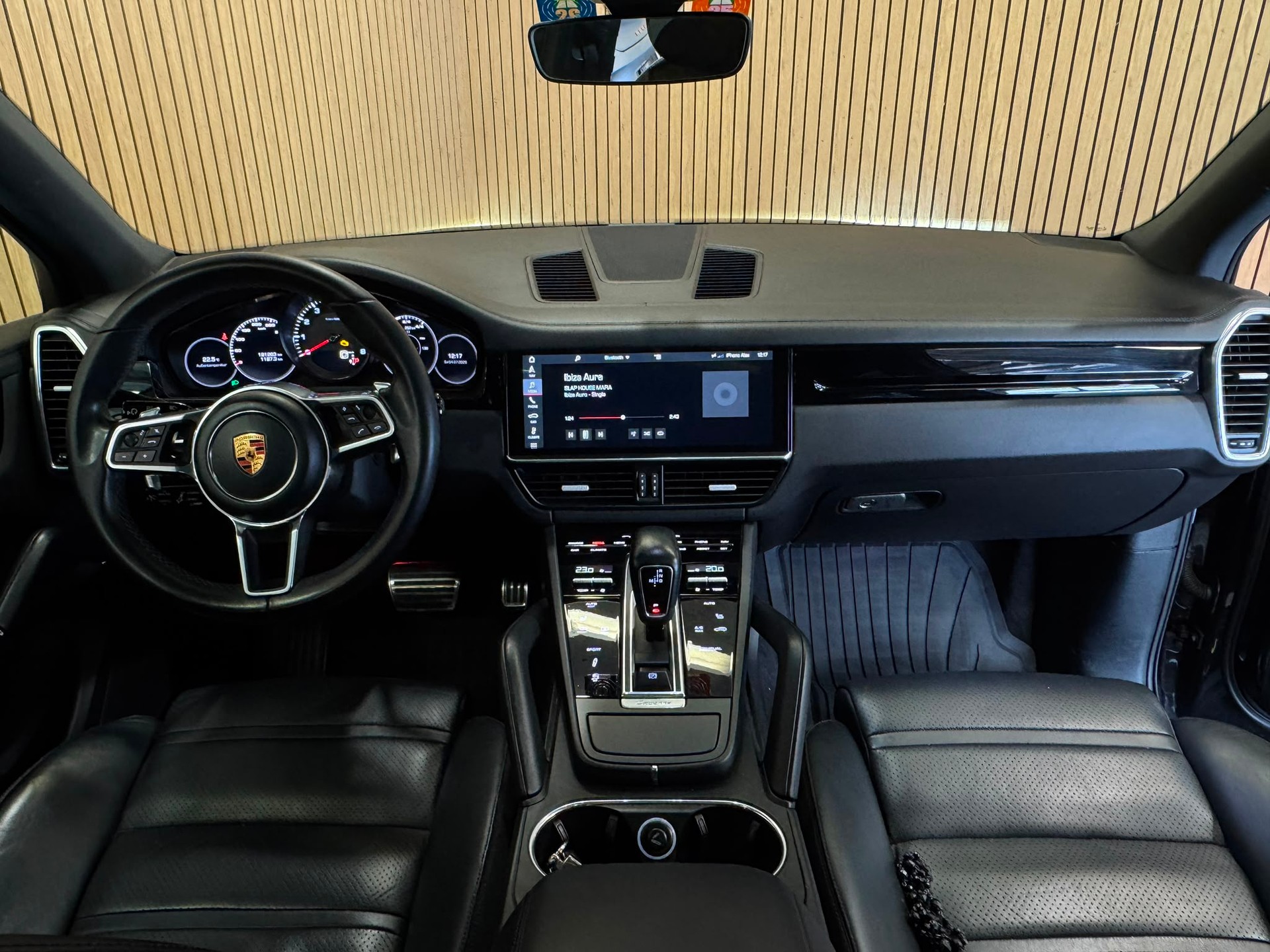 PORSCHE Cayenne S-image-7