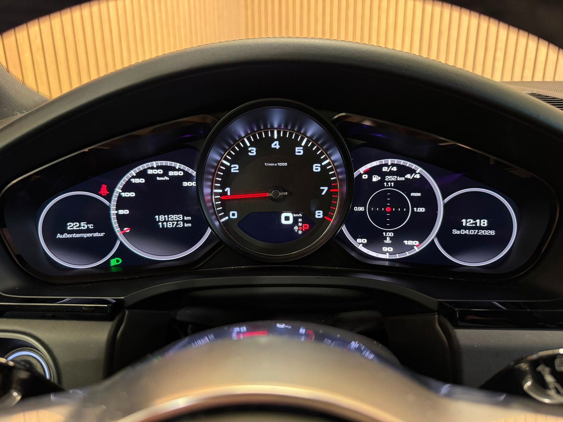 PORSCHE Cayenne S-image-9
