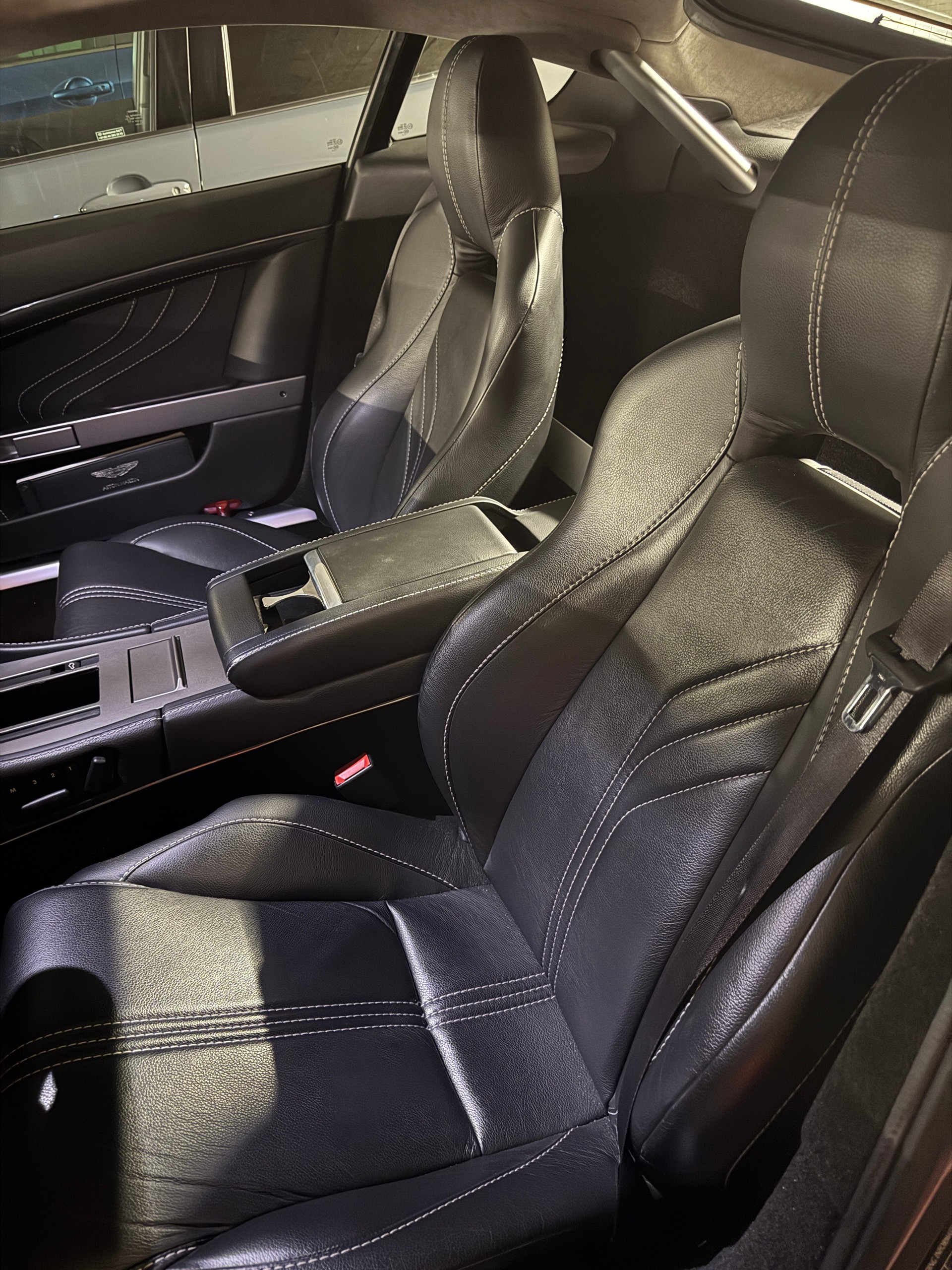 ASTON MARTIN 4.7 S Sportshift-image-7