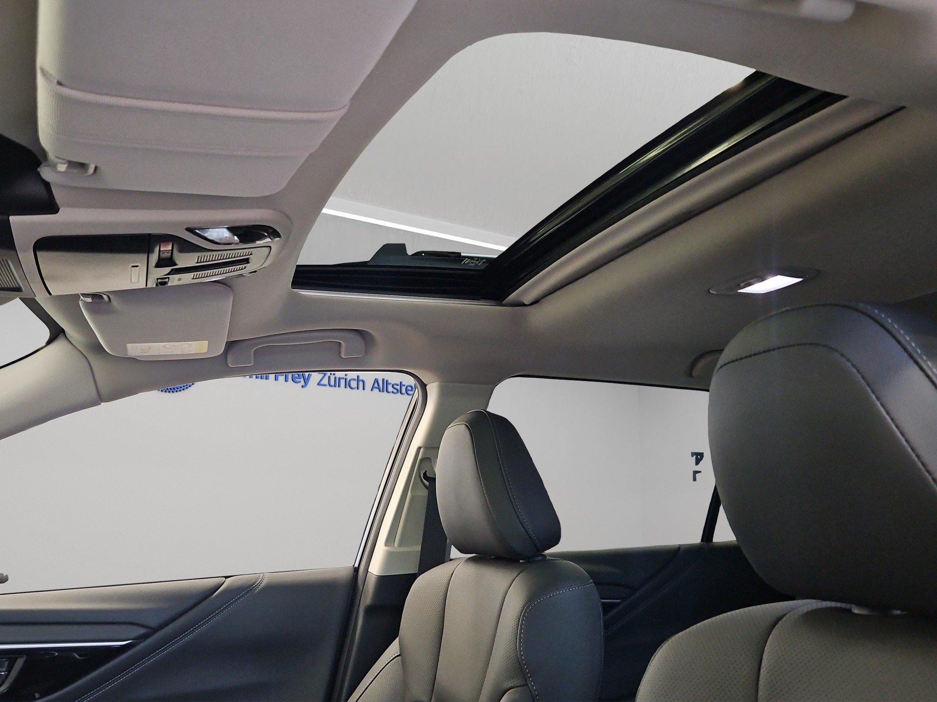 SUBARU Outback 2.5i Final Edition-image-11