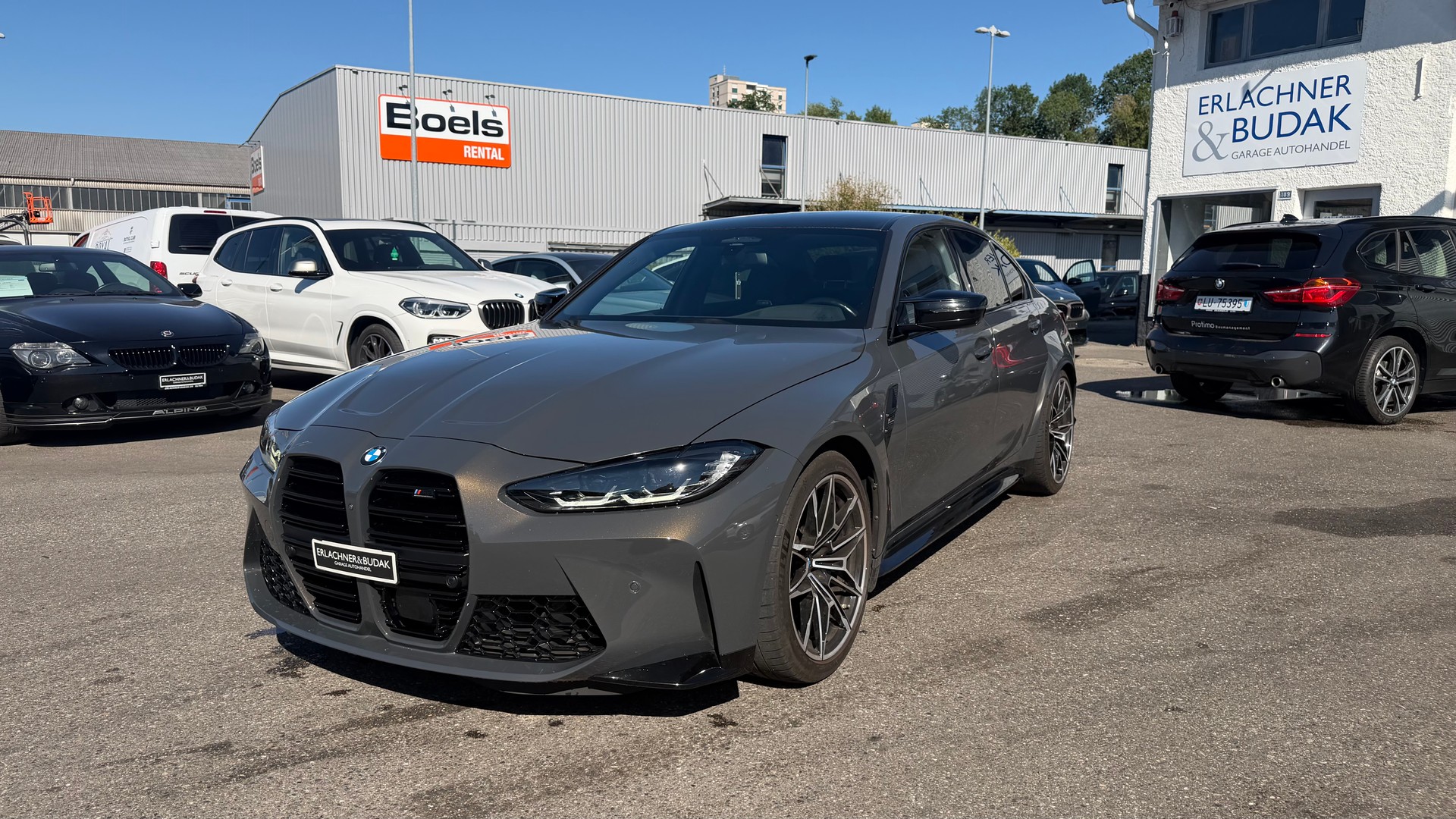 BMW M3 Competition-showroom-element-1
