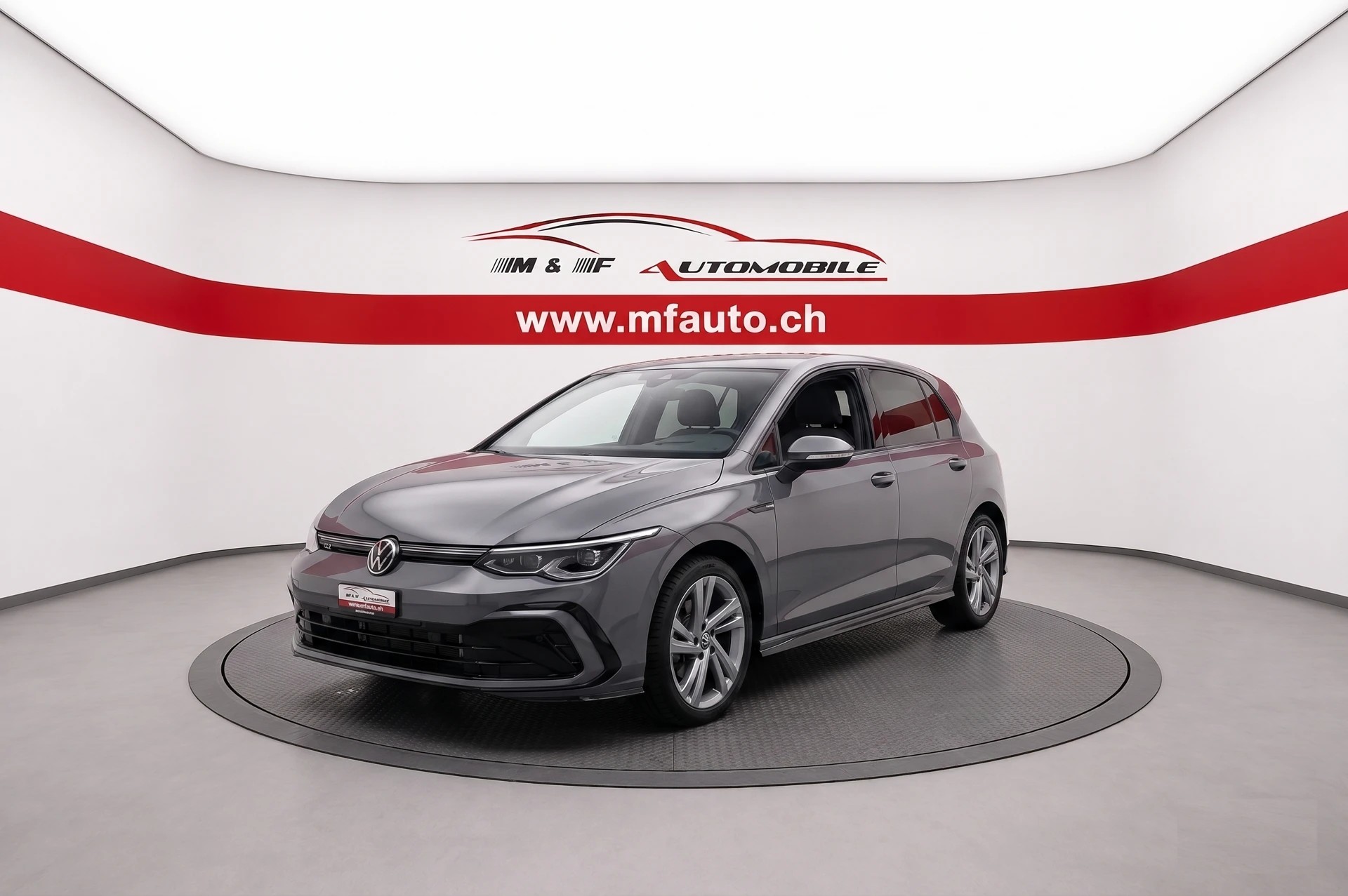 VW Golf VIII 1.5 eTSI Life DSG R-LINE CH FAHRZEUG