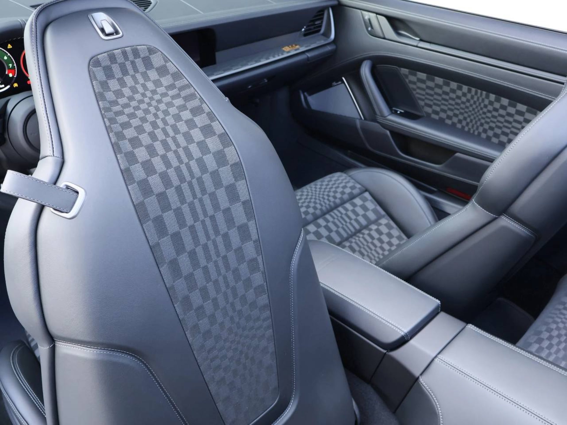 PORSCHE 911 Spirit 70-image-14