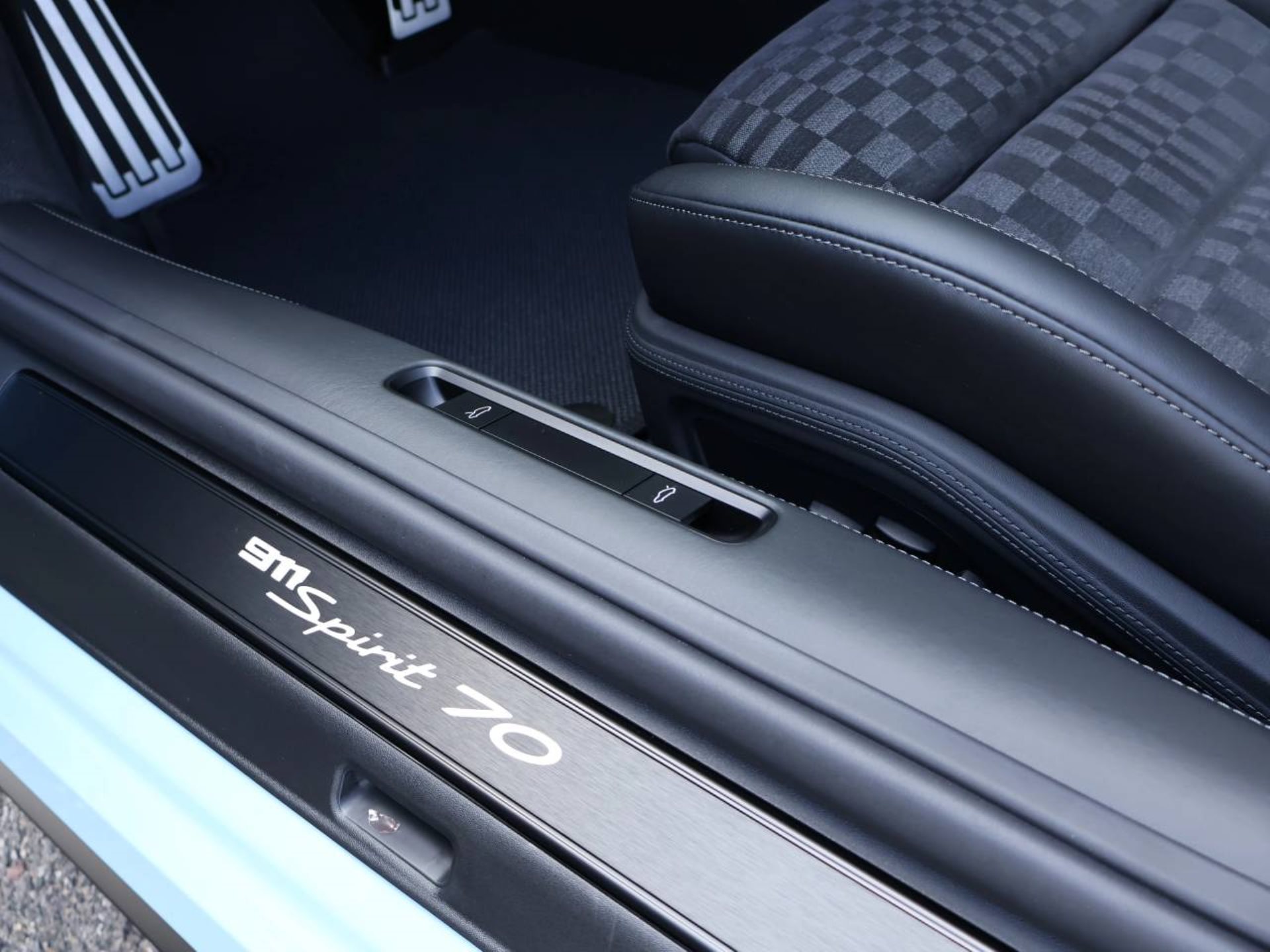 PORSCHE 911 Spirit 70-image-24
