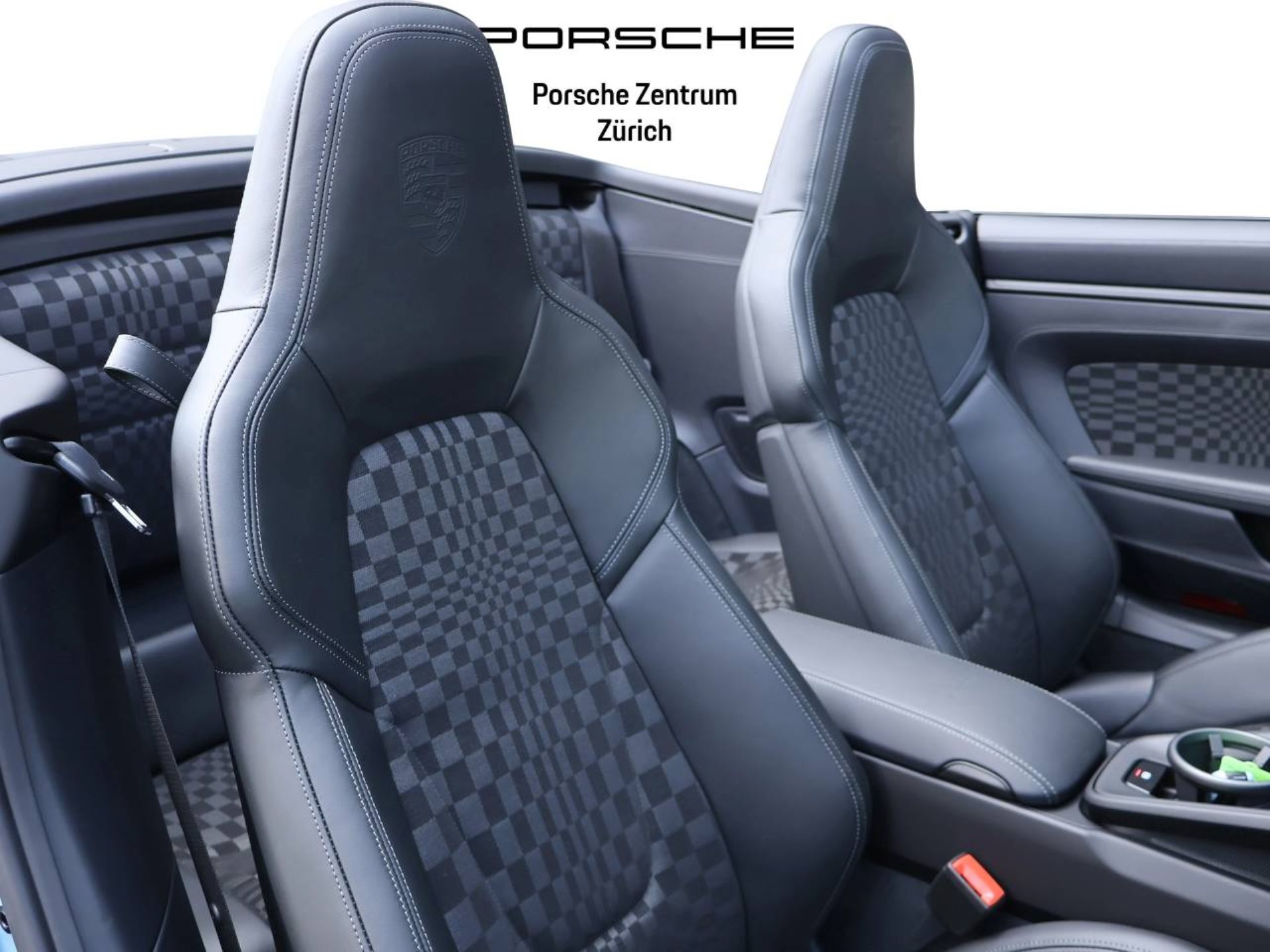 PORSCHE 911 Spirit 70-showroom-element-3