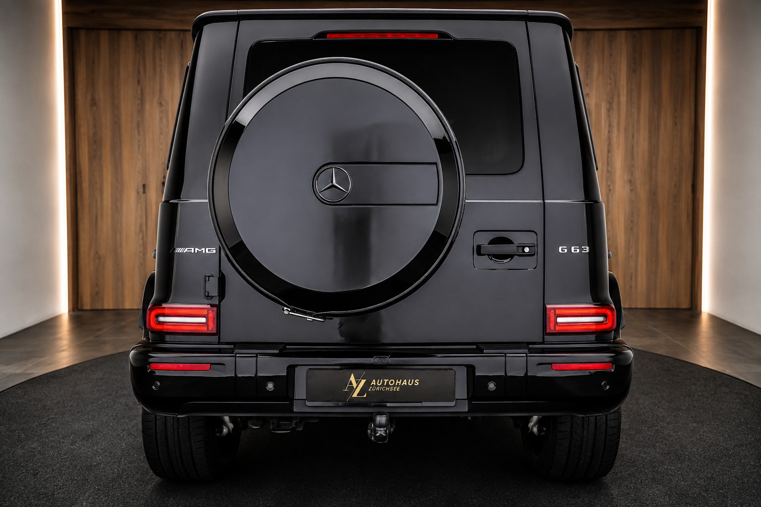 MERCEDES-BENZ G 63 AMG 9G-Tronic Facelift mit 605 PS ganz in schwarz-image-3