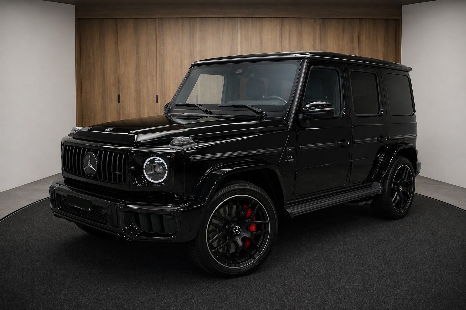 MERCEDES-BENZ G 63 AMG 9G-Tronic Facelift mit 605 PS ganz in schwarz
