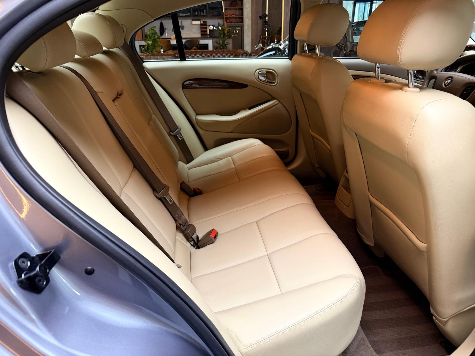 JAGUAR S-Type 3.0 V6 Executive-image-18