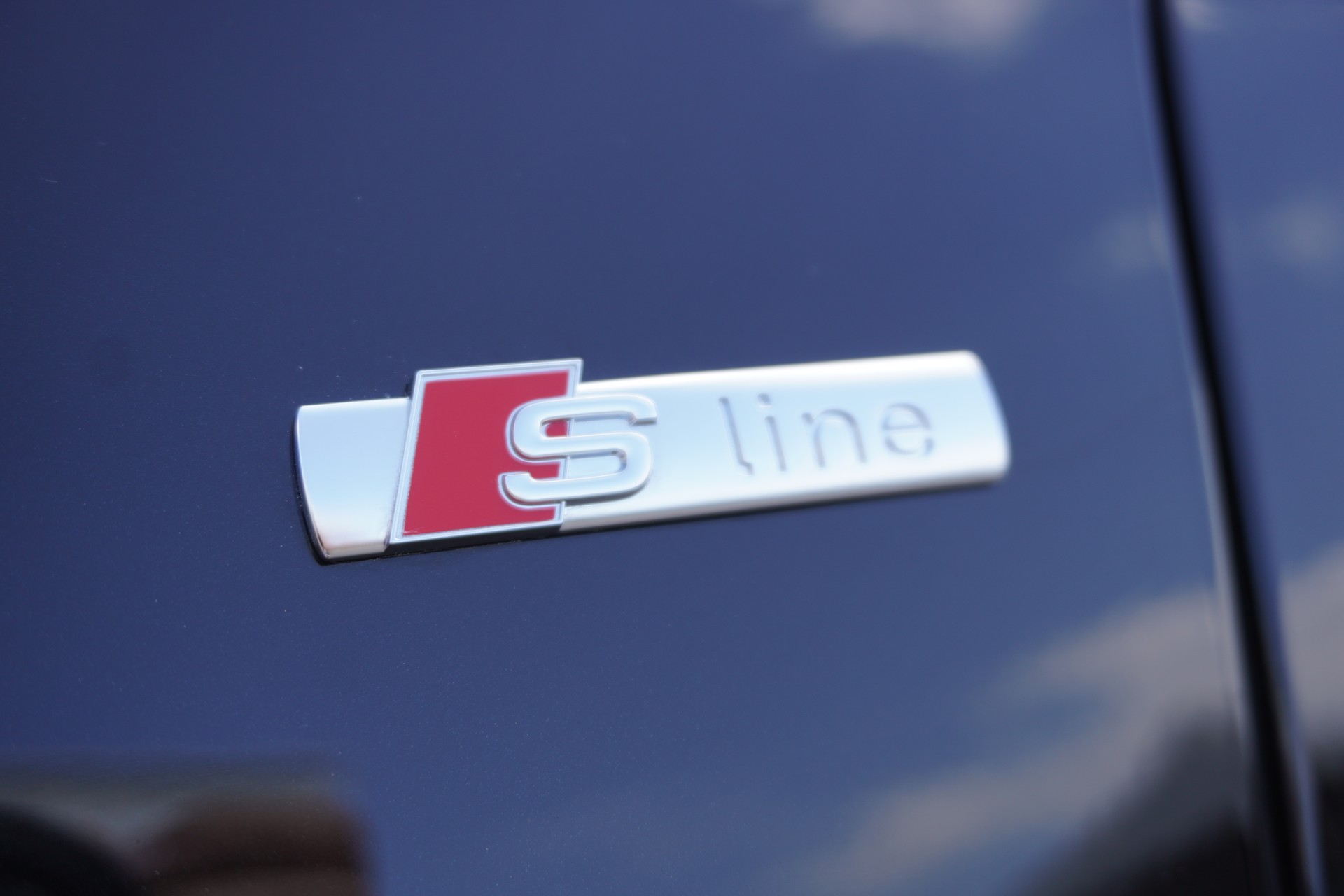 AUDI A6 Avant 40 TDI S-tronic S-LINE!!!-image-9