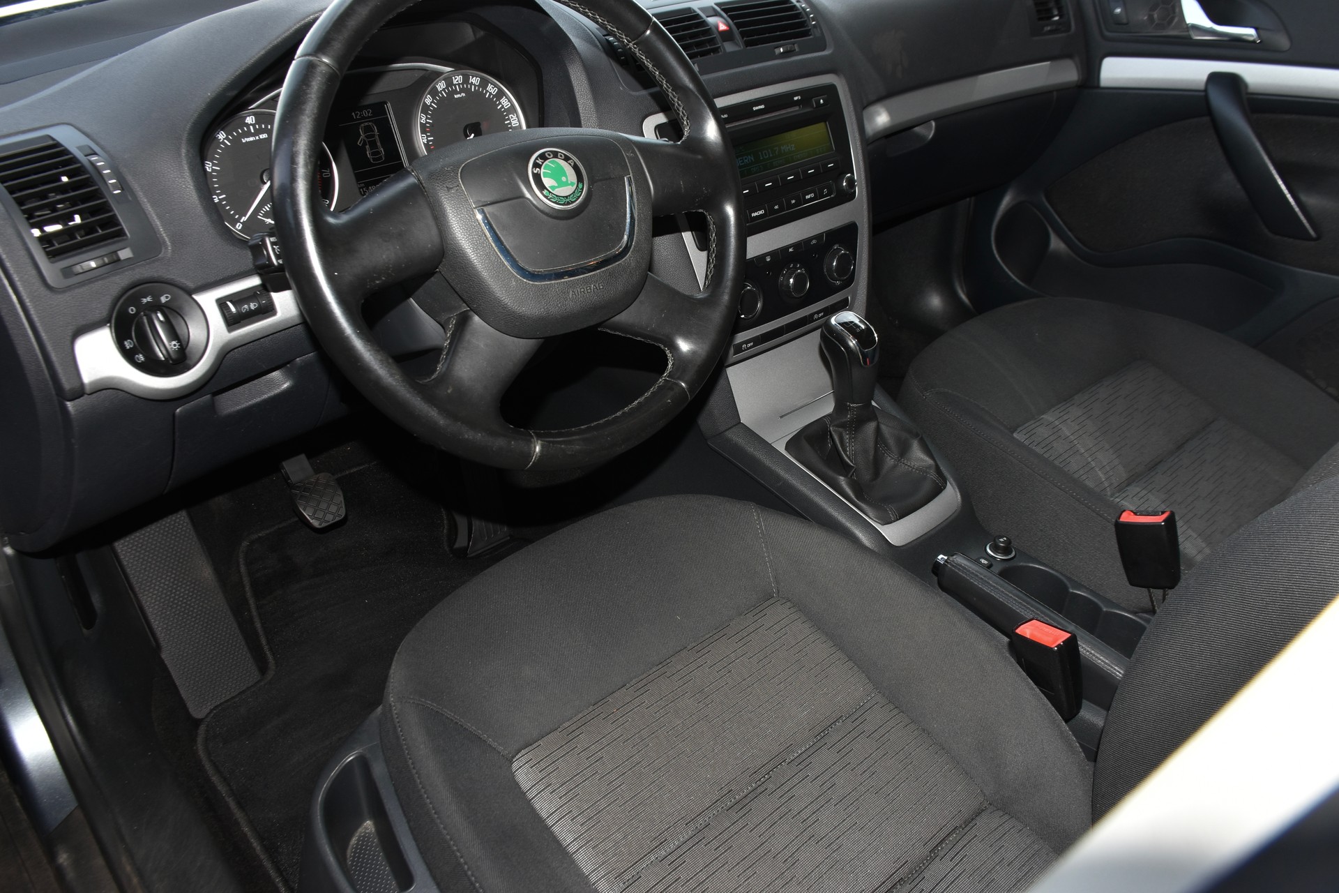 SKODA Octavia Combi 1.4 TSI Twenty20-showroom-element-3
