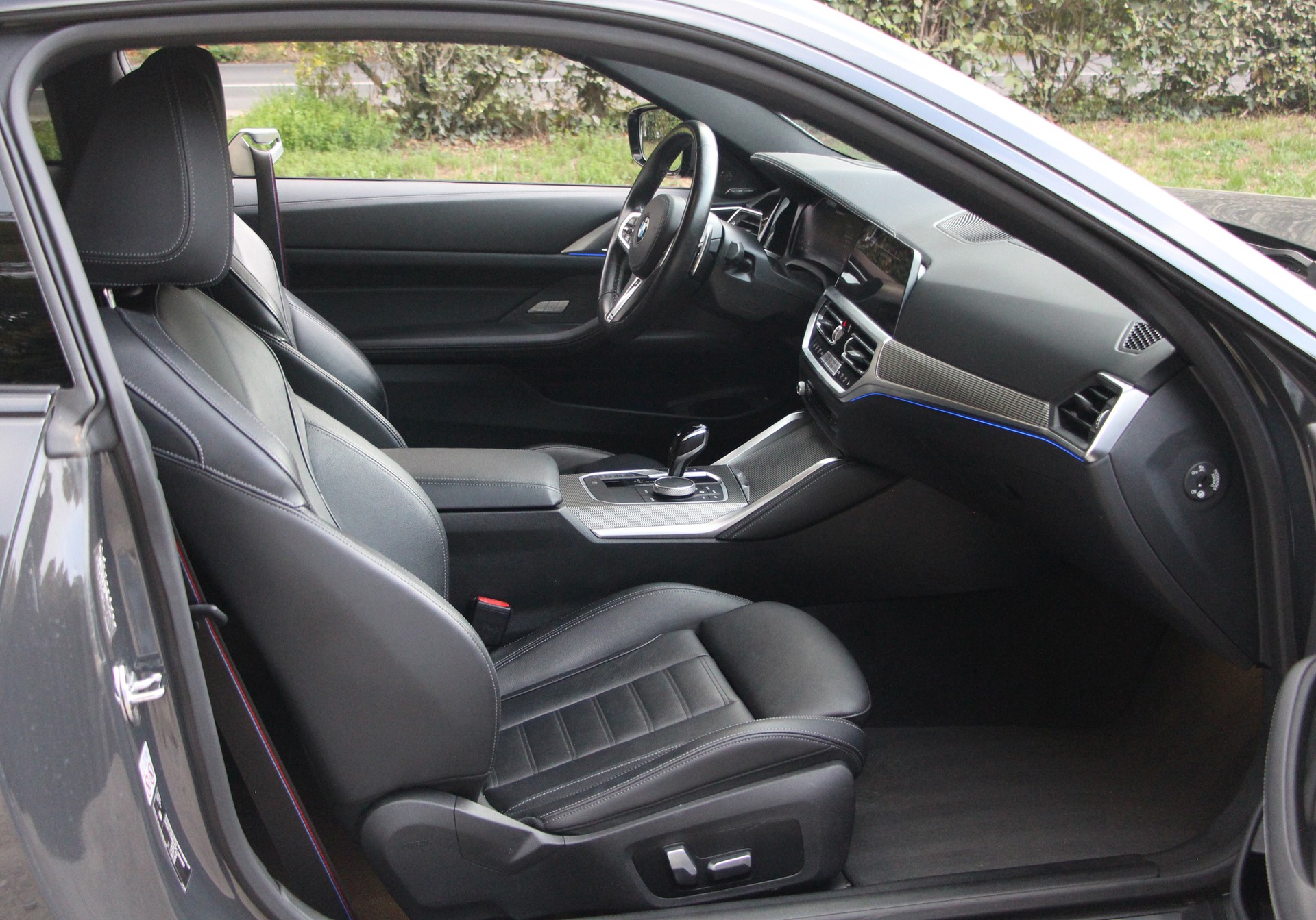 BMW M440i xDrive 48V Coupé Steptronic-image-9