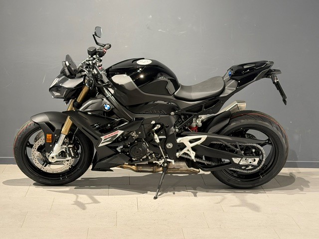 BMW S 1000 R-showroom-element-3