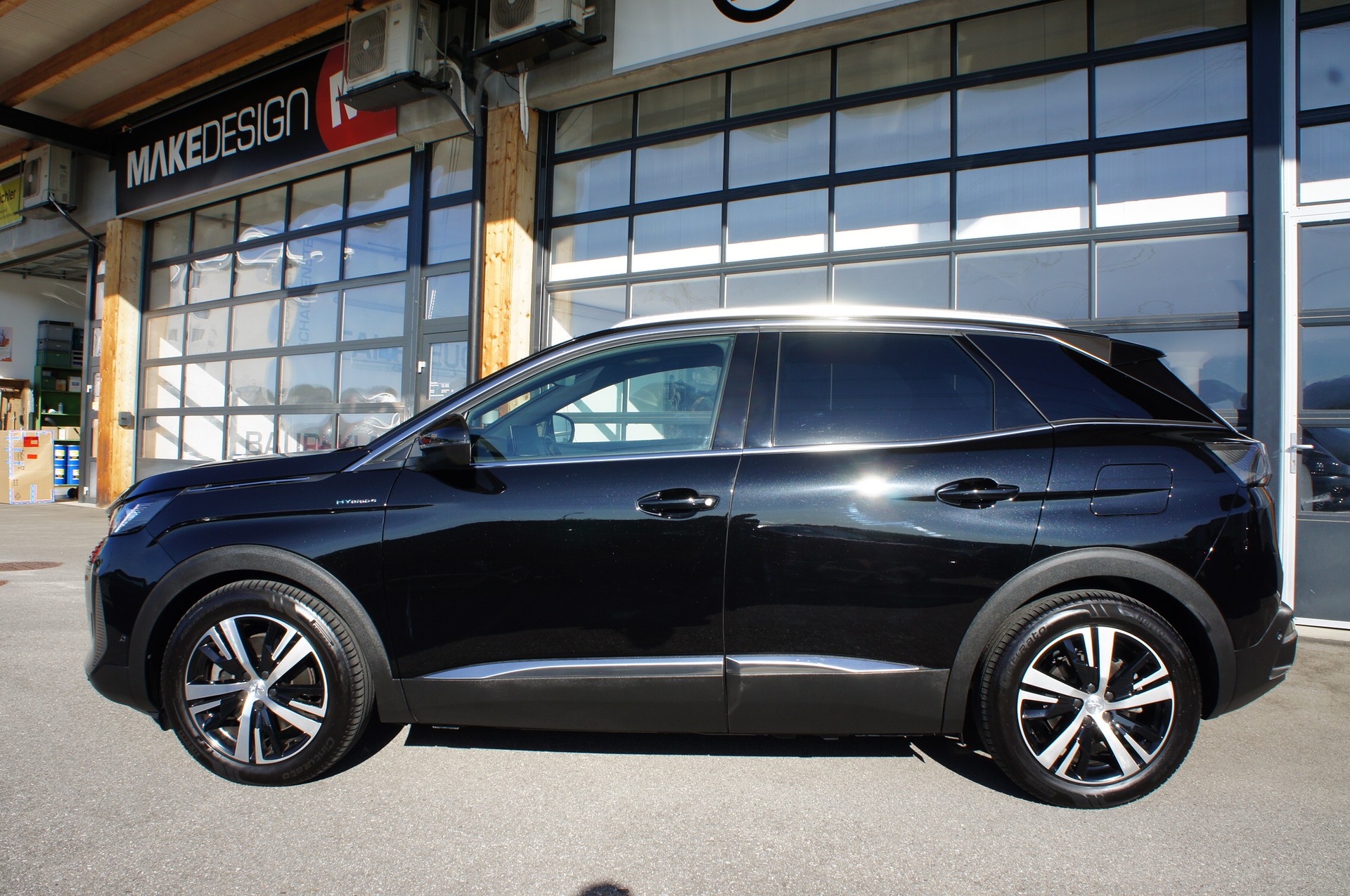 PEUGEOT 3008 300e Hybrid4 GT EAT8-showroom-element-1