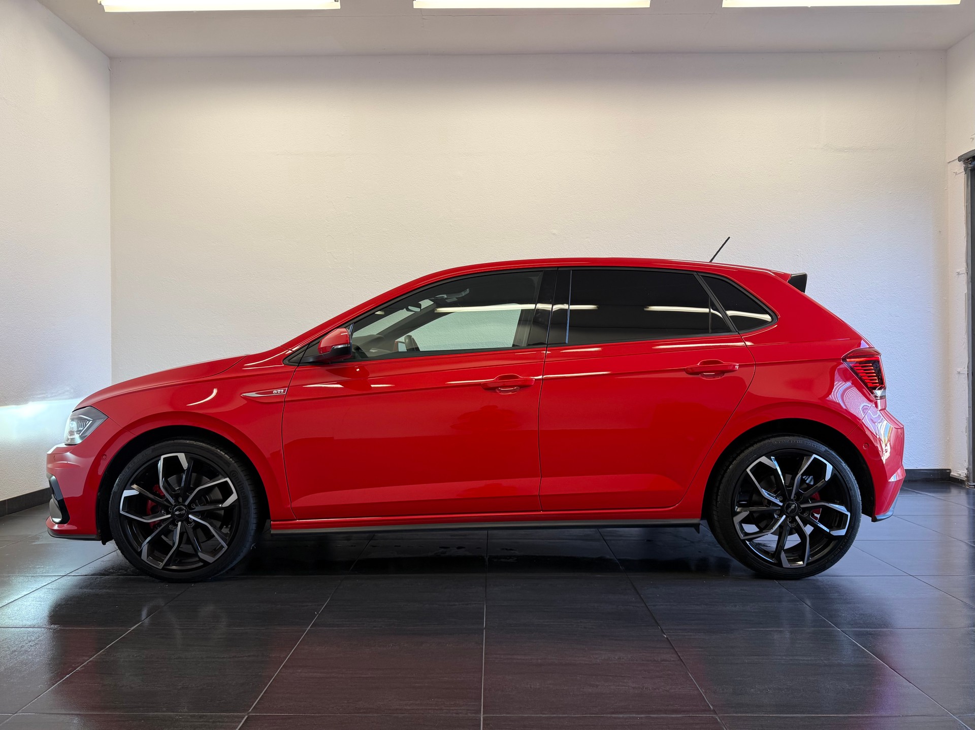VW Polo 2.0 TSI GTI DSG-image-5