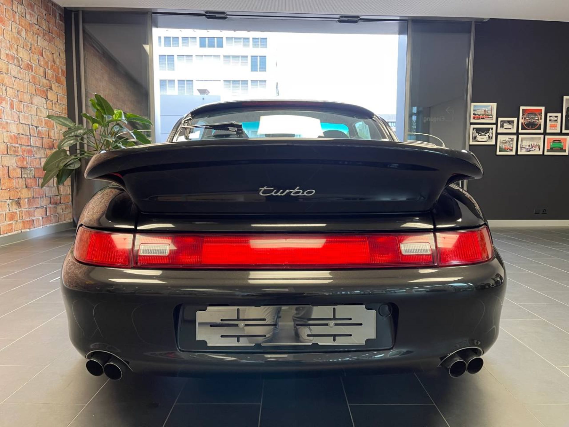 PORSCHE 911 Turbo-image-7