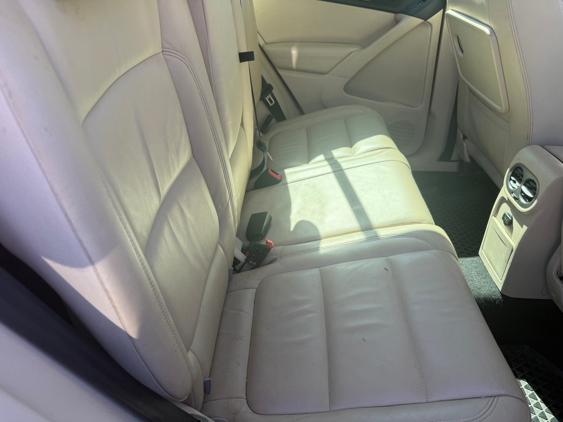 VW Tiguan 2.0 TSI Sport&Style Tiptronic-image-6